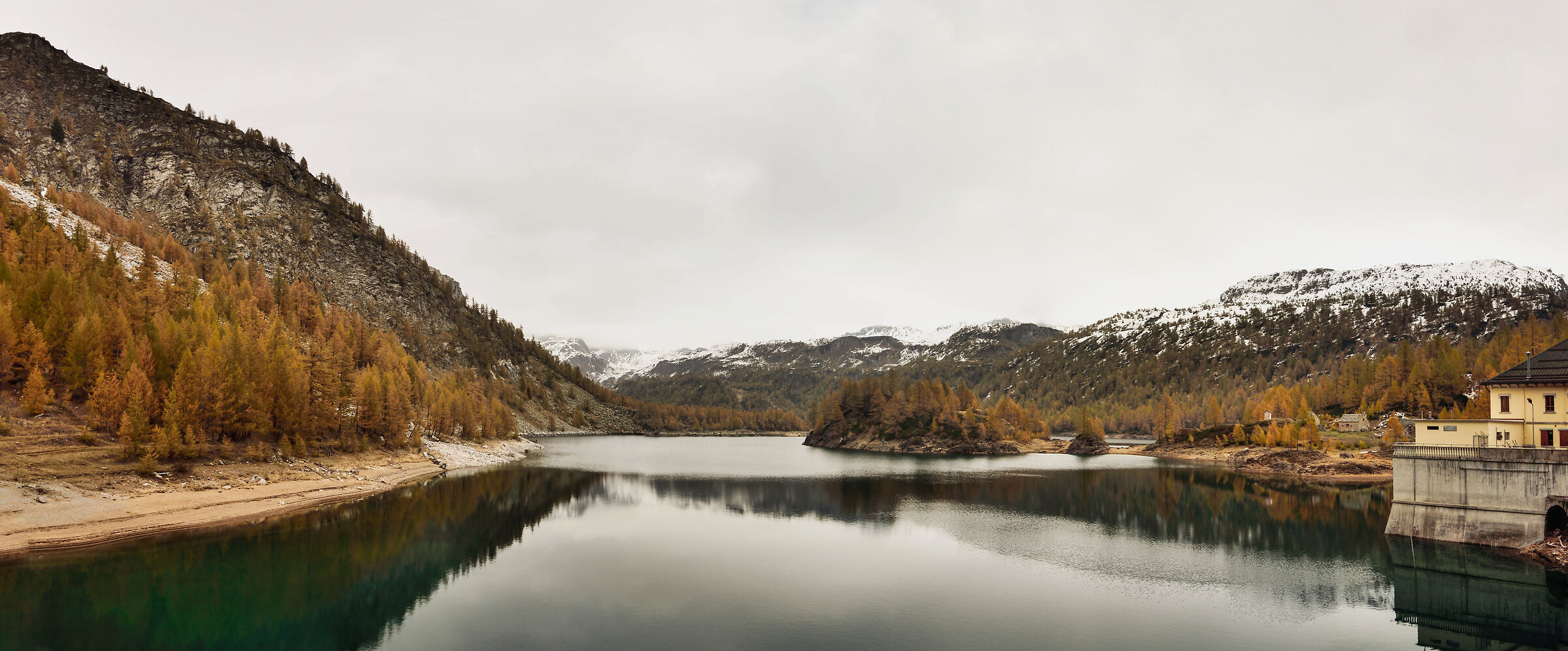Alpe Devero Codelago o Lago Devero - dalla diga