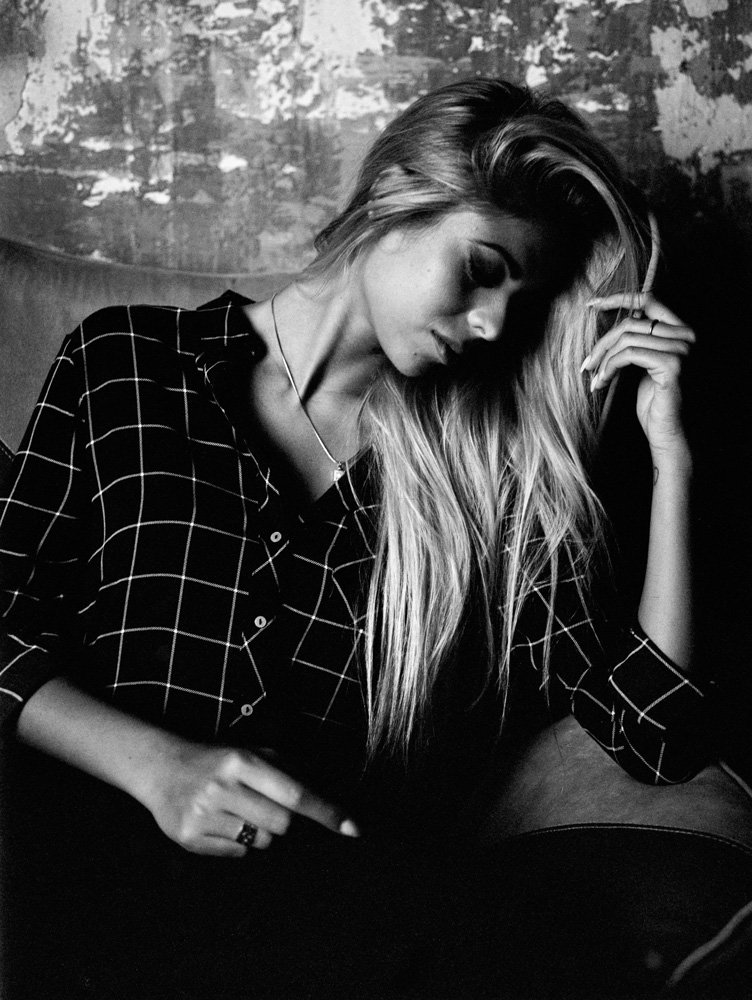 Sofia_Rollei Retro 400S_Nikon F100