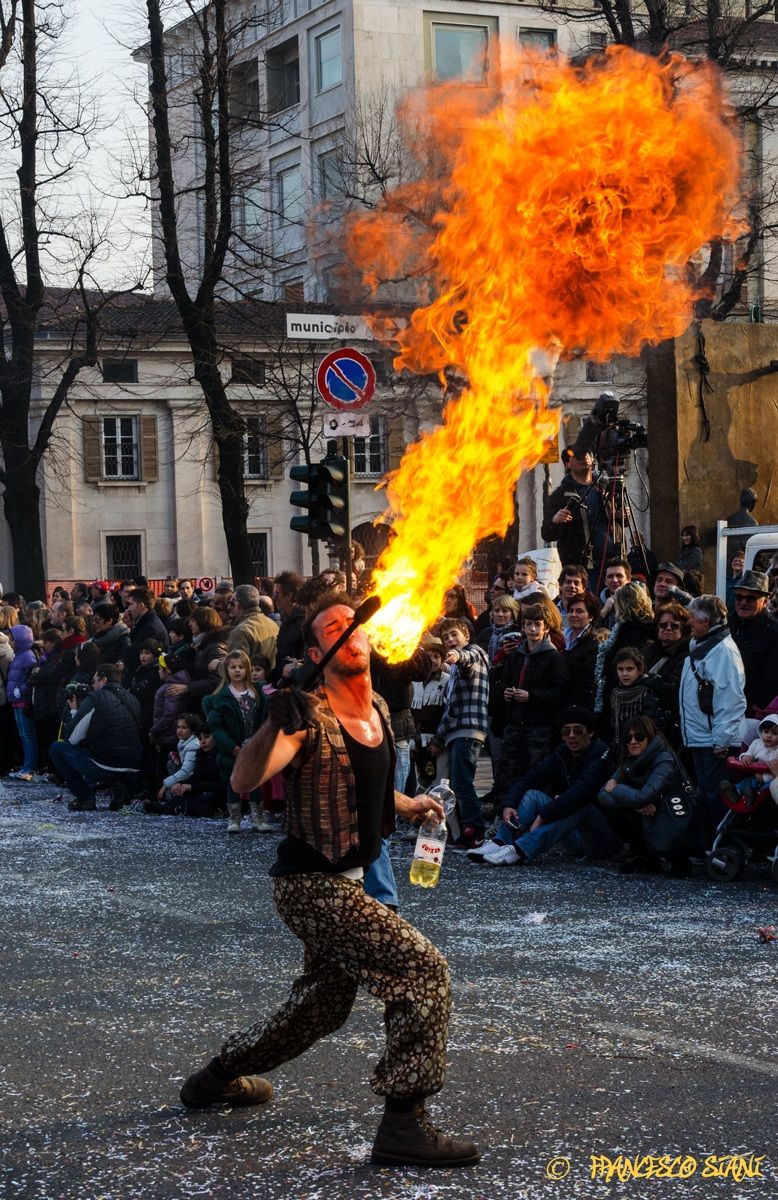 Scusa, hai da accendere?