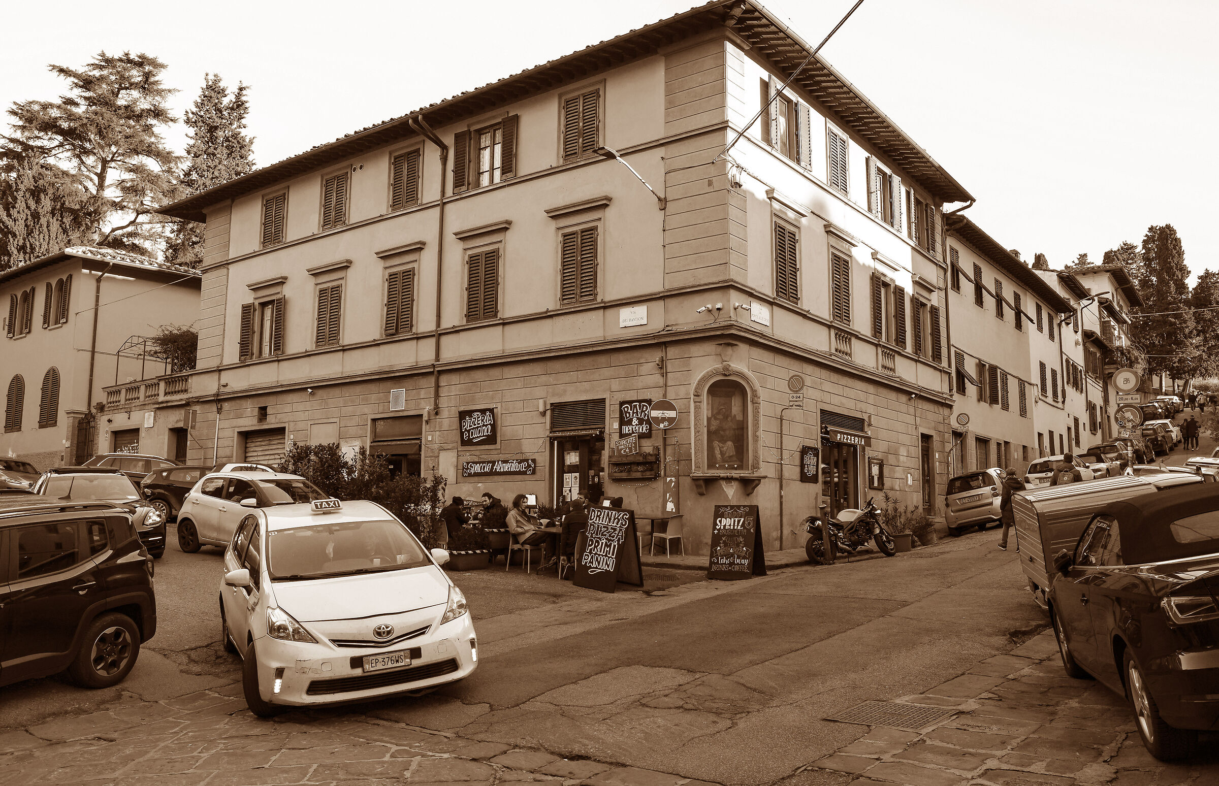 Via Monte alle Croci