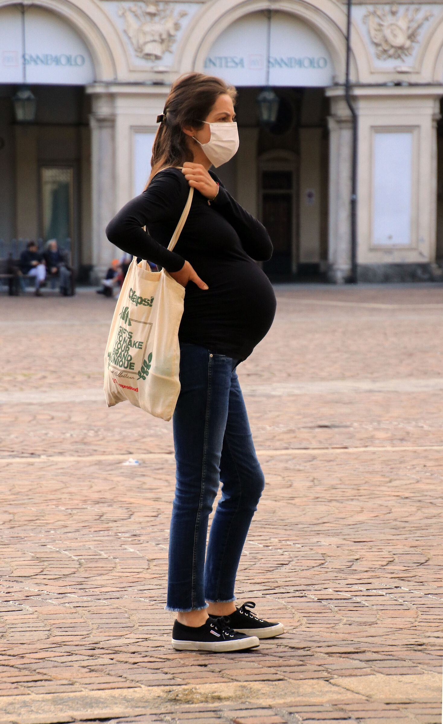 In duplice attesa ... (colta a Torino p.zza San Carlo)