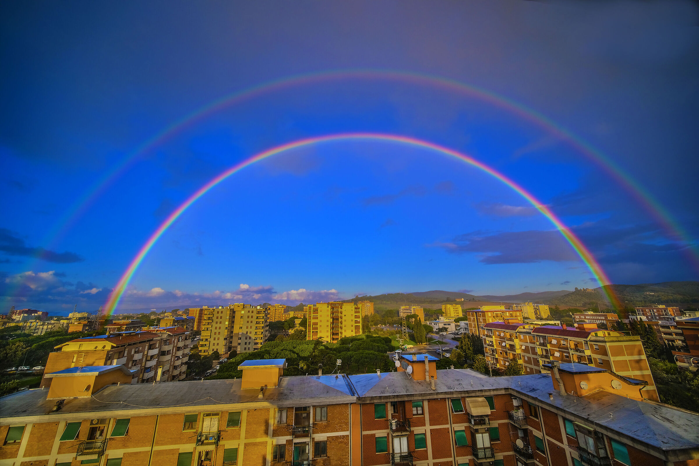Arcobaleno su Follonica