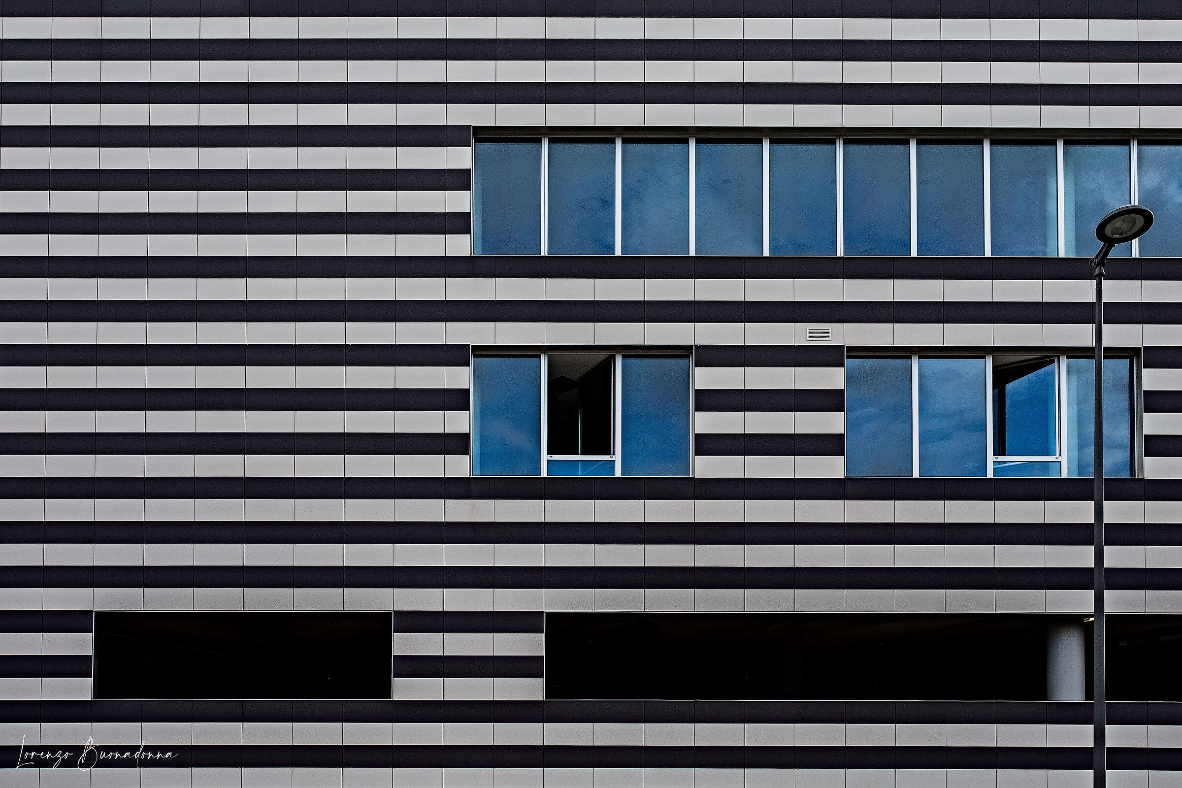 Horizontal stripes