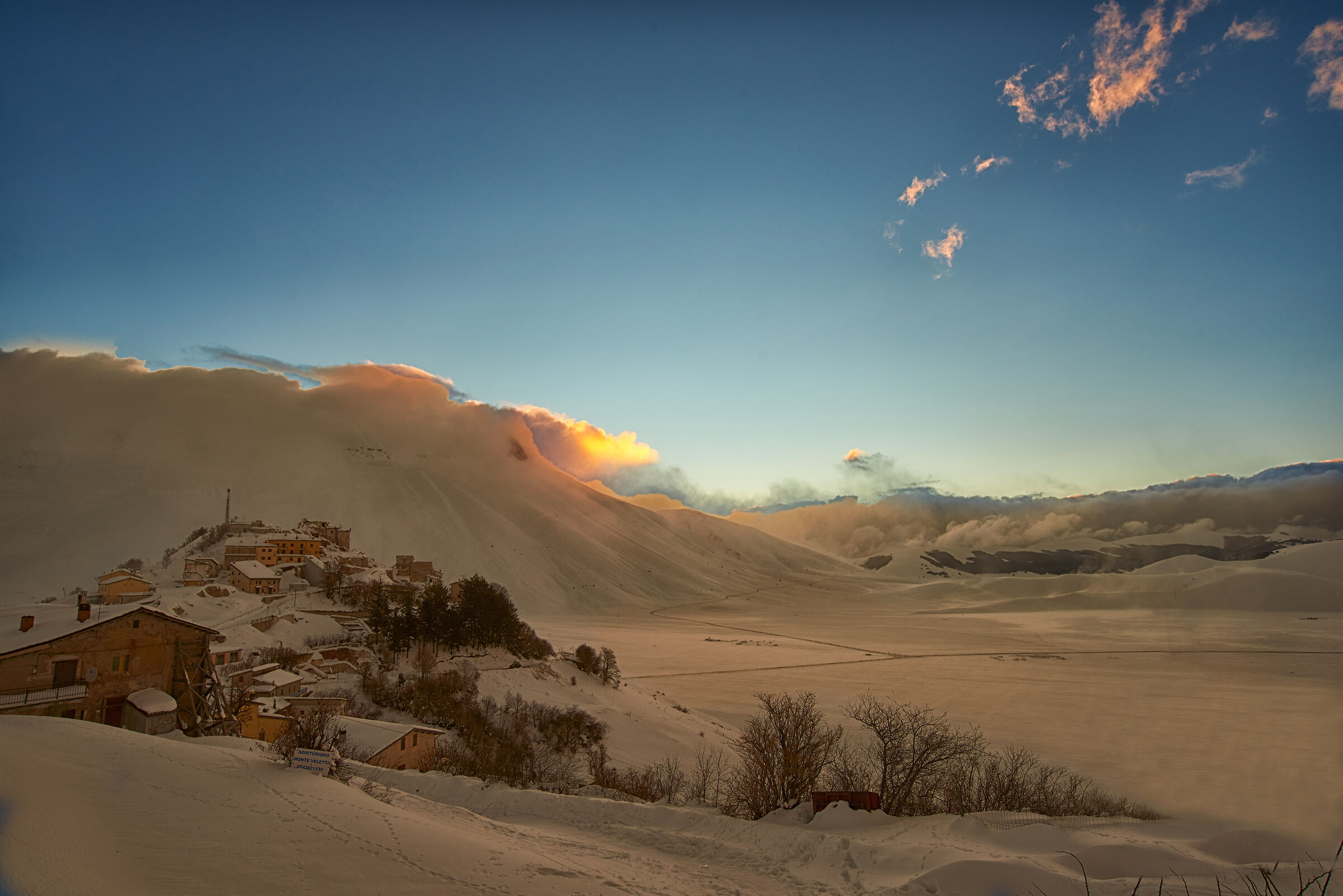 Alba a Castelluccio