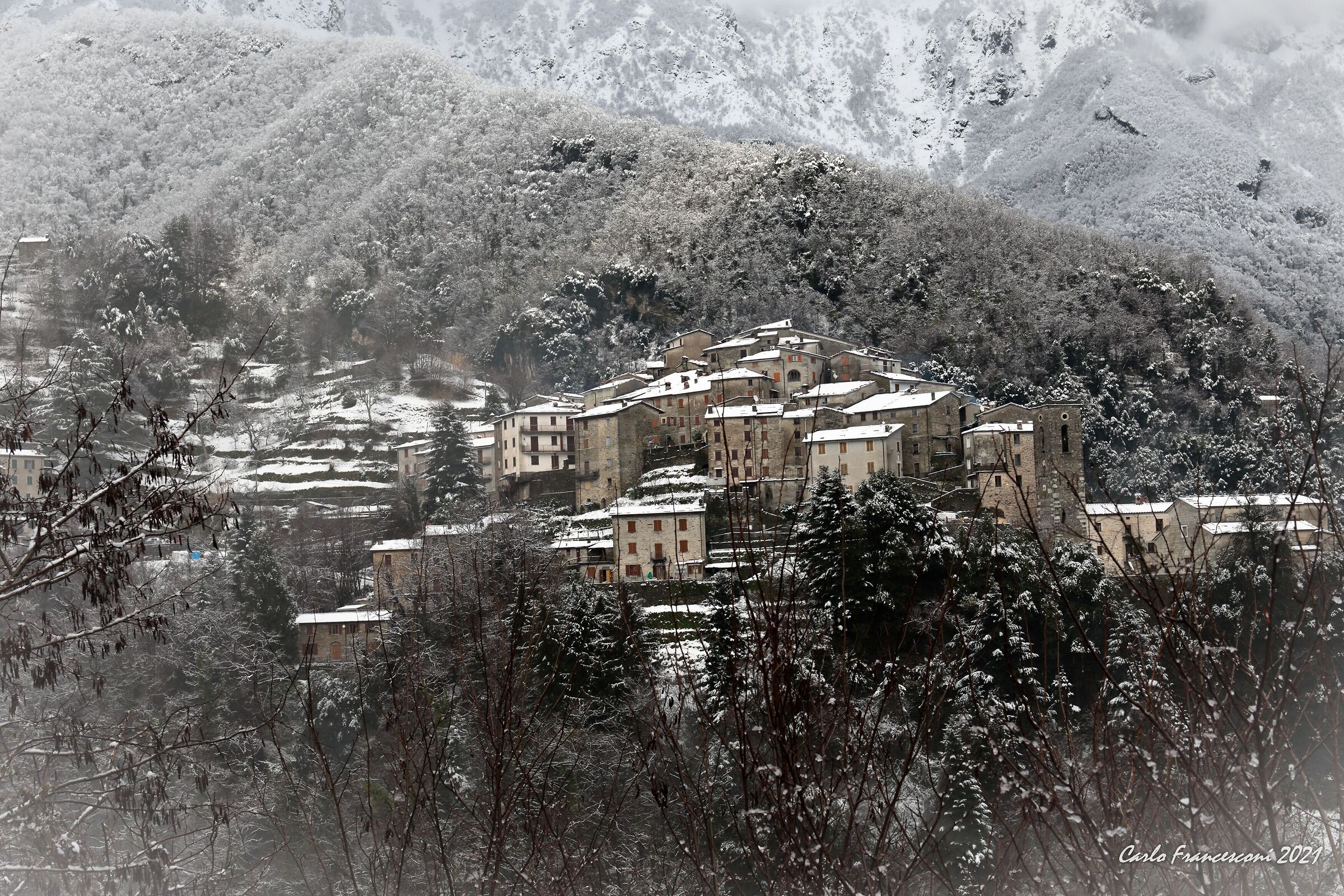 Pruno (Stazzema LU) under snow