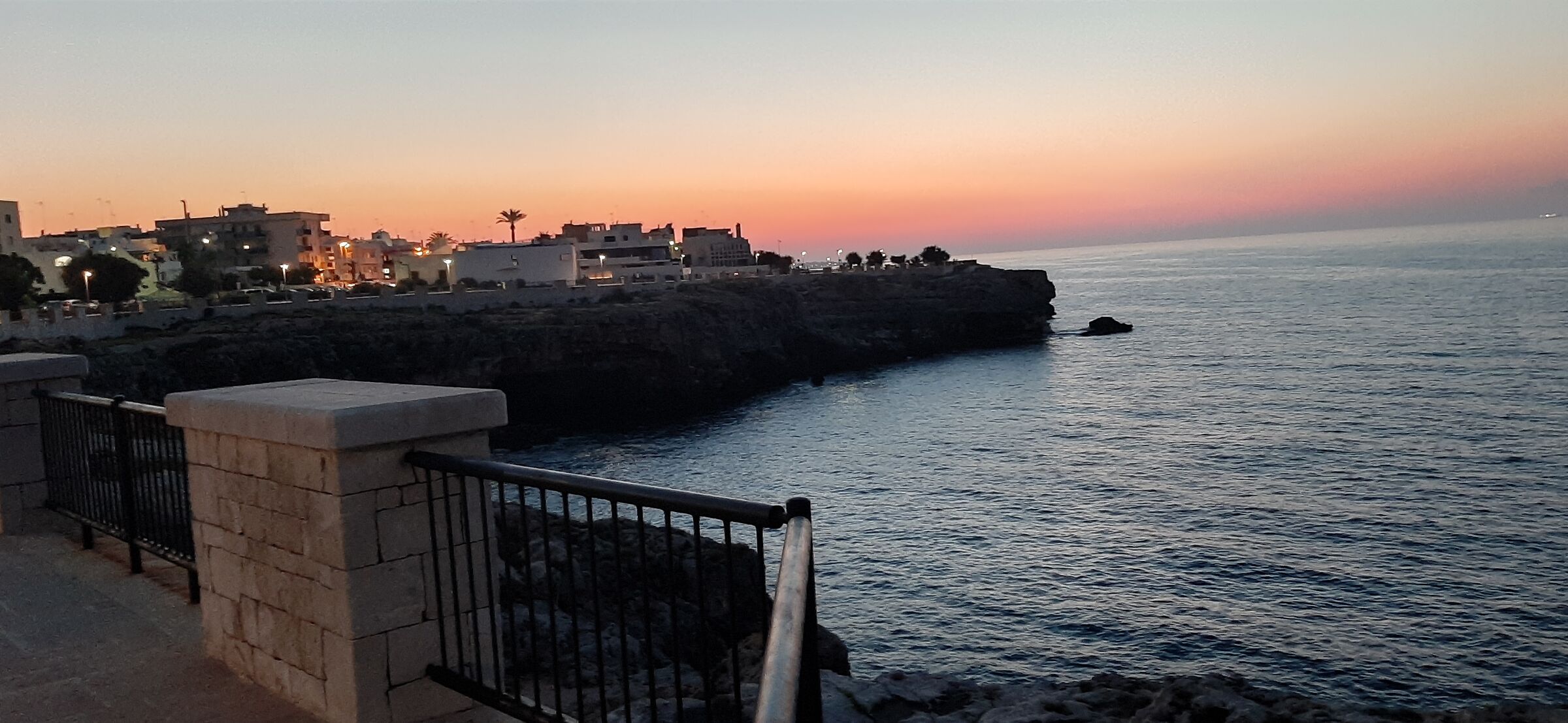 Foto al tramonto a mano libera con telefono Samsung A50