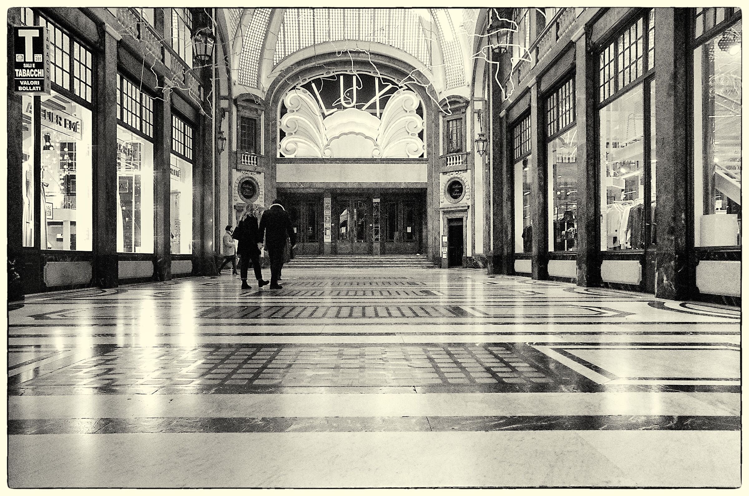 The San Federico gallery in Turin