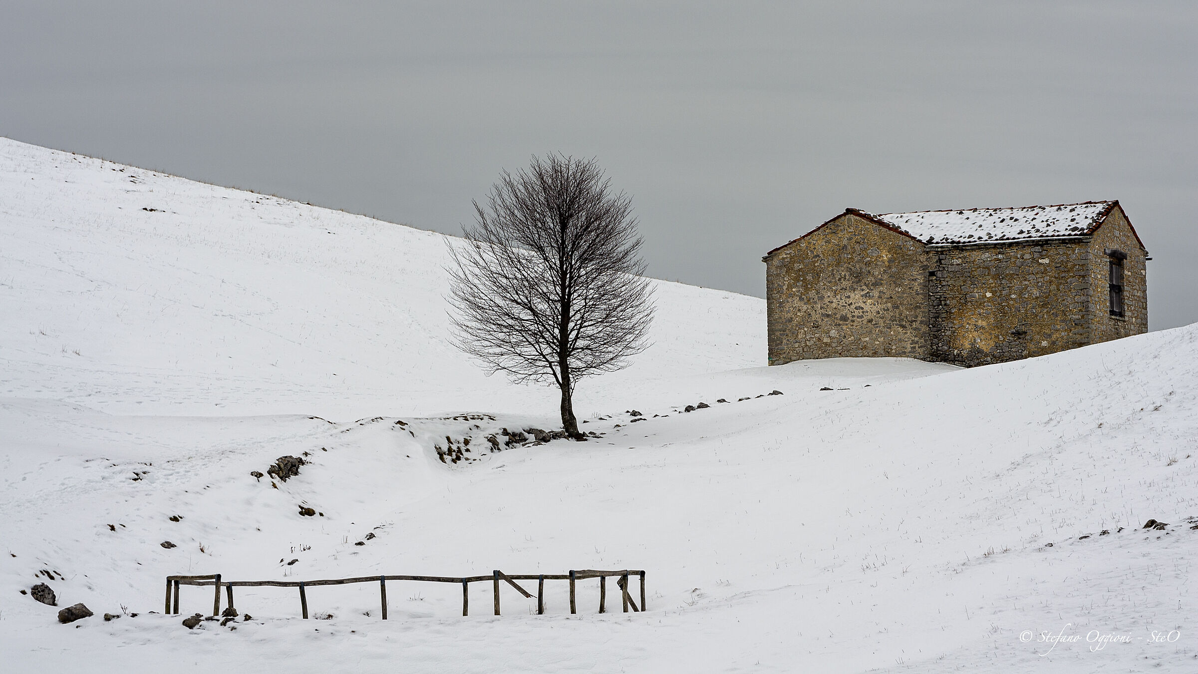 Edifici intorno al monte Linzone