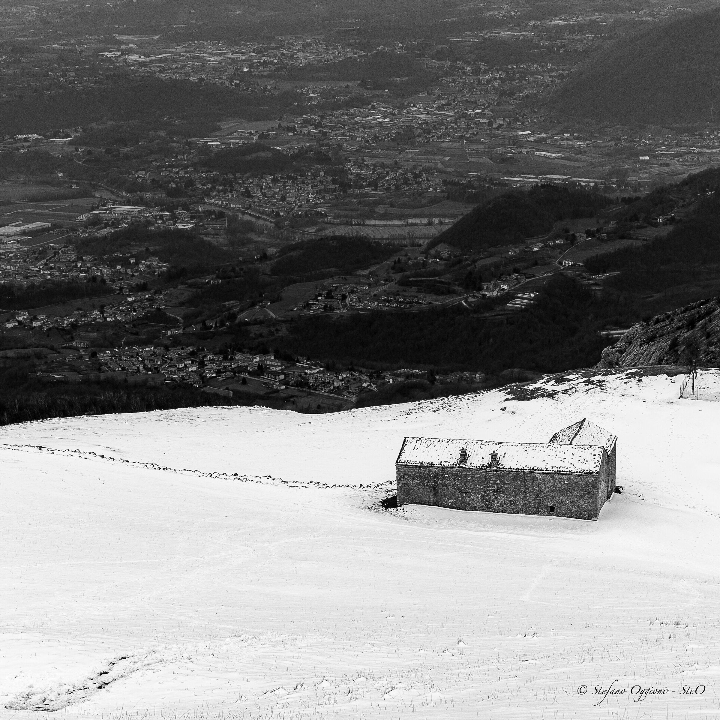 Dal Monte Linzone verso la pianura