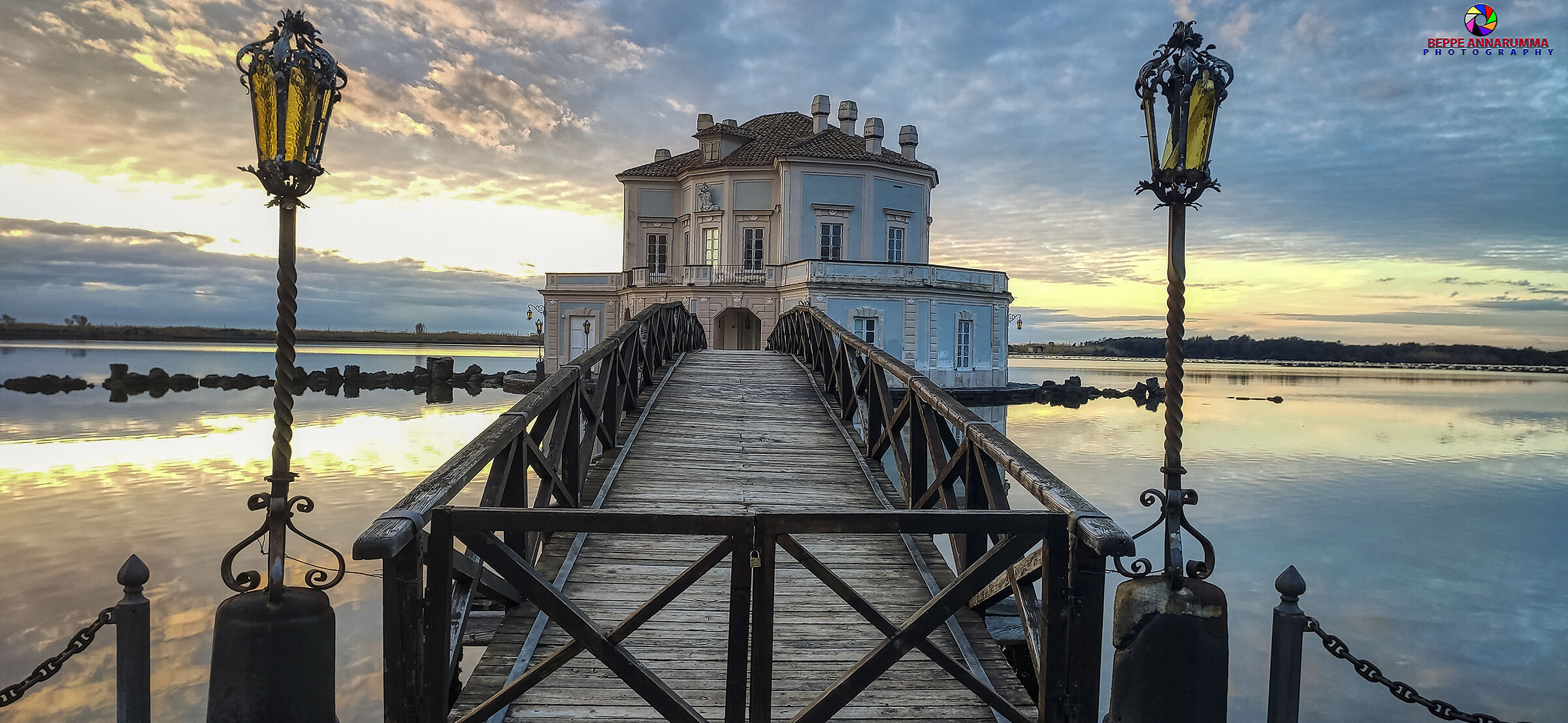 Casina Vanvitelliana on Lake Fusaro - Bacoli (Na)