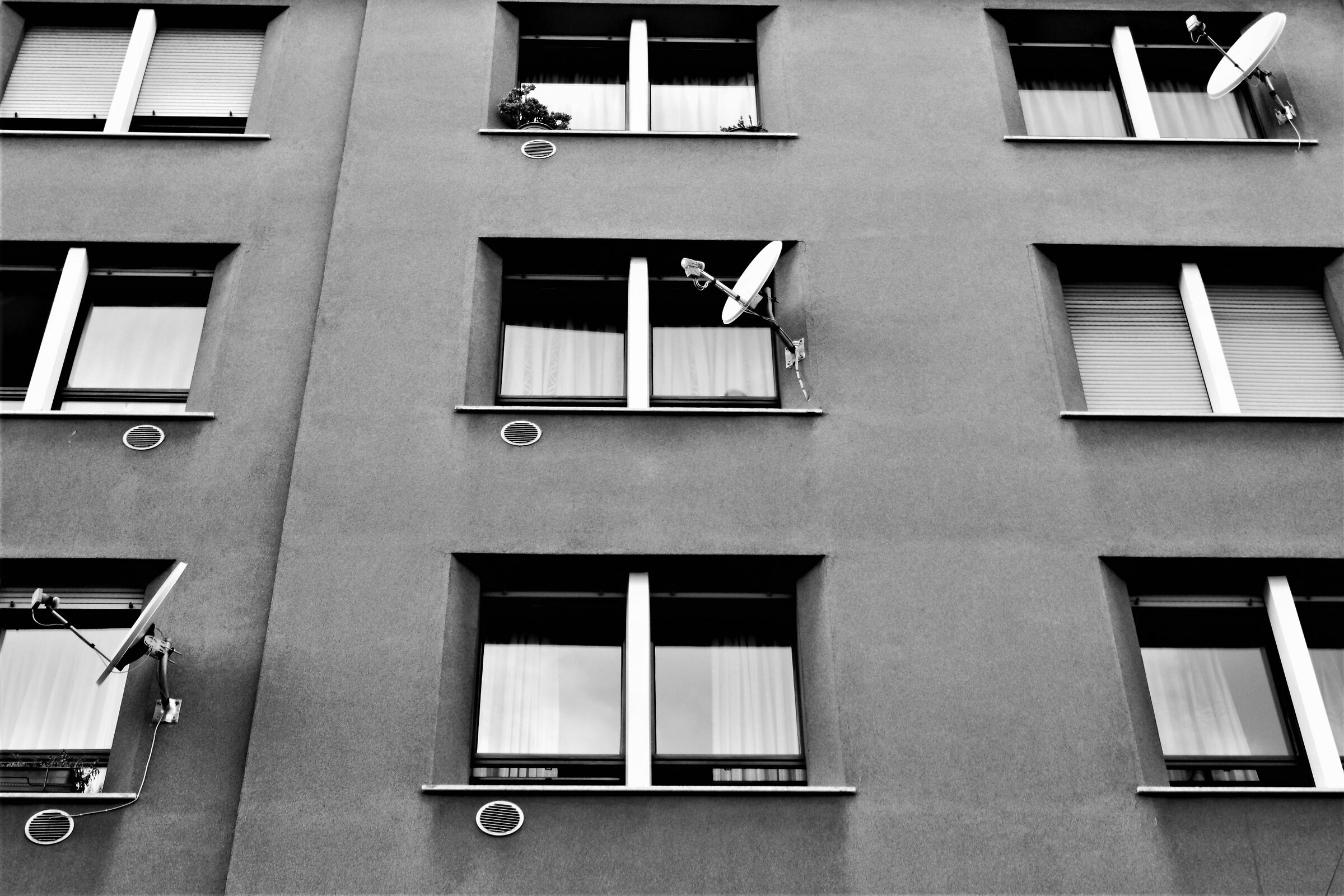 symmetric communications