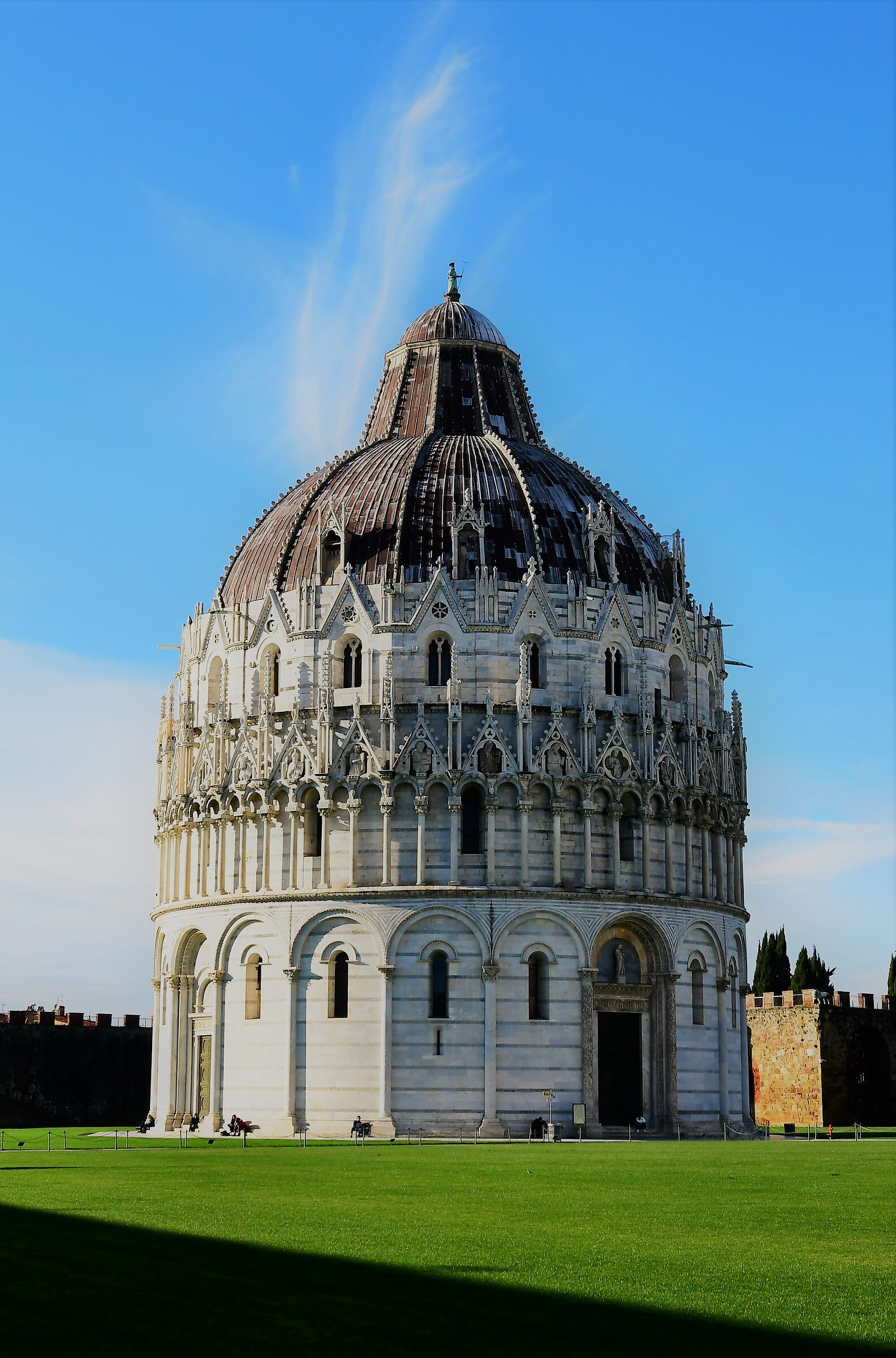 baptistery in Piazza dei Miracoli in Pisa.