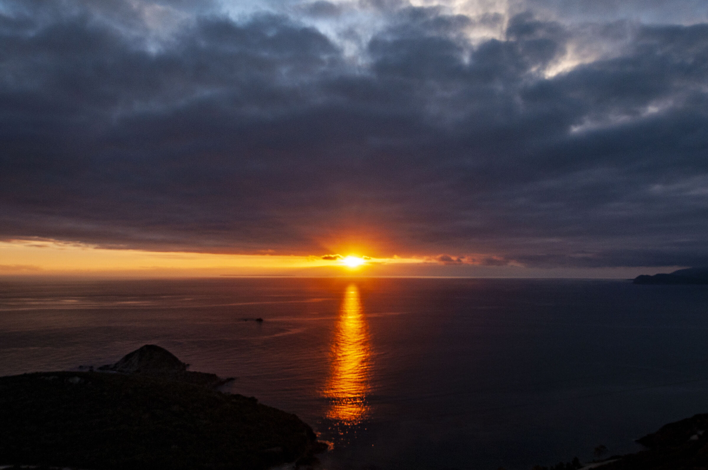 Nubi e tramonto su Pianosa