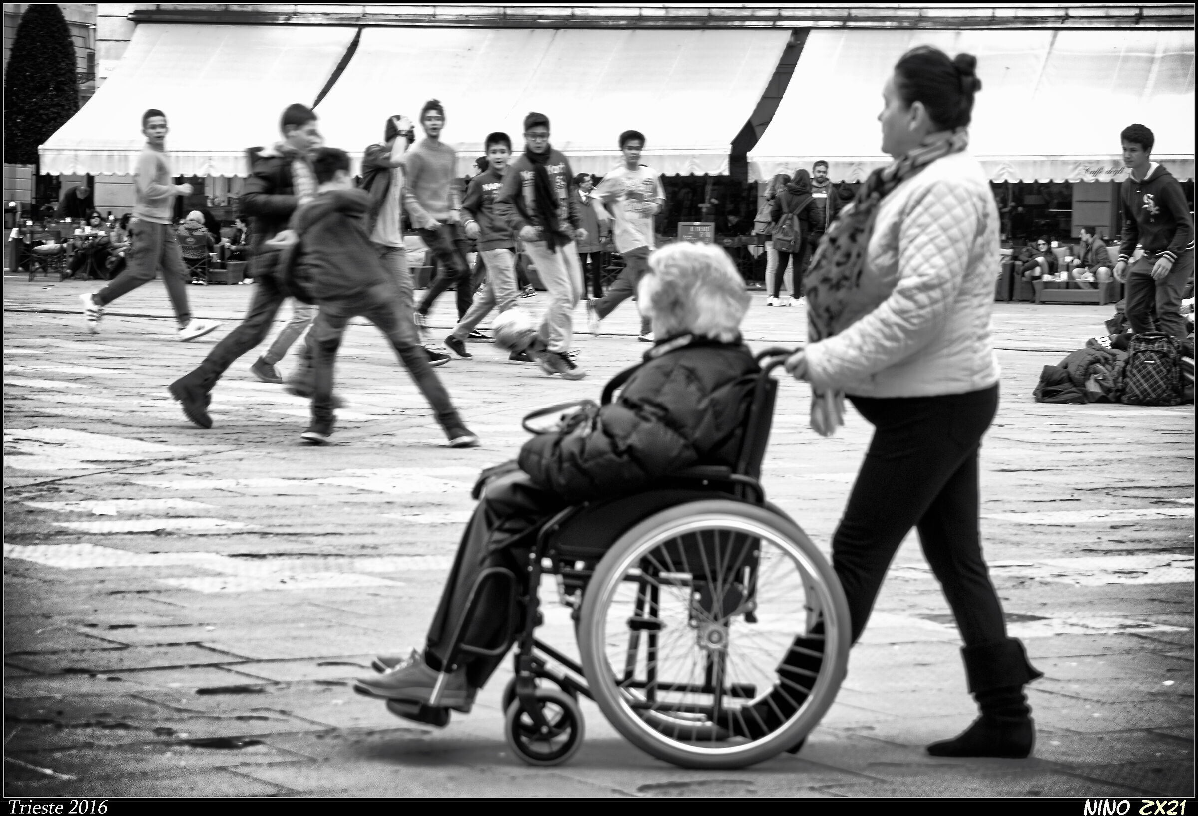 Spettatrici non paganti.