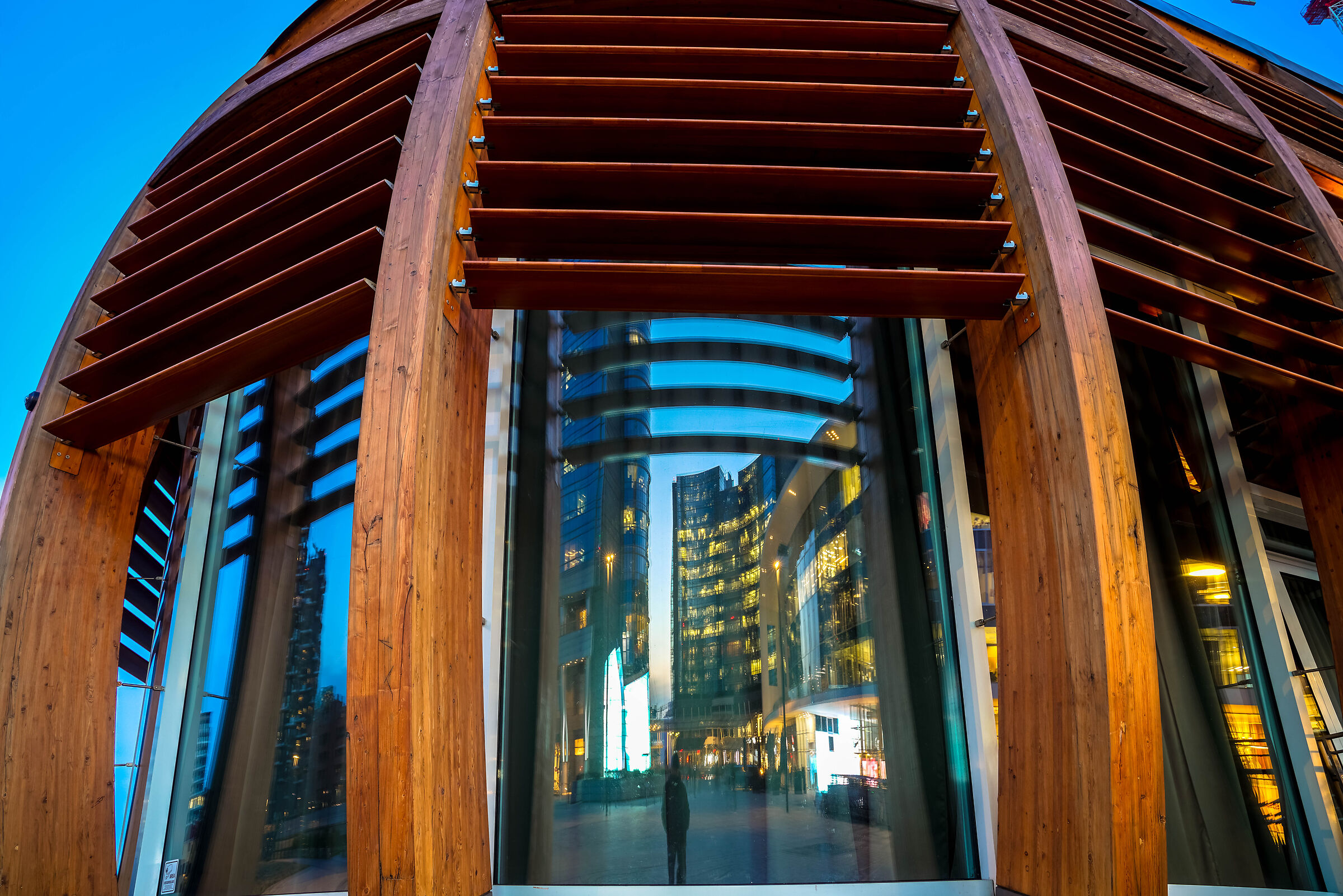 ibm, piazza Gae Aulenti