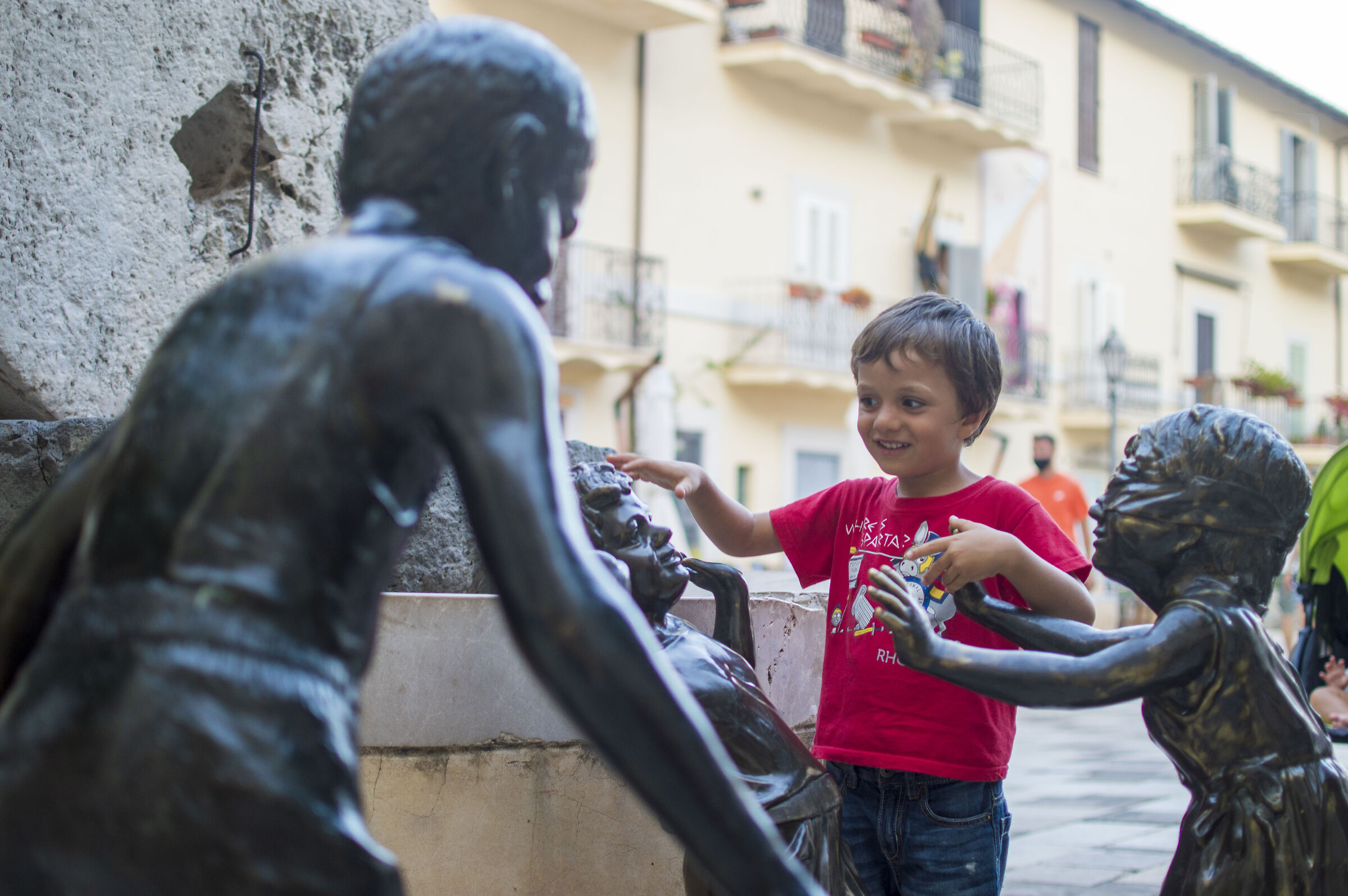 bambini in carne e metallo