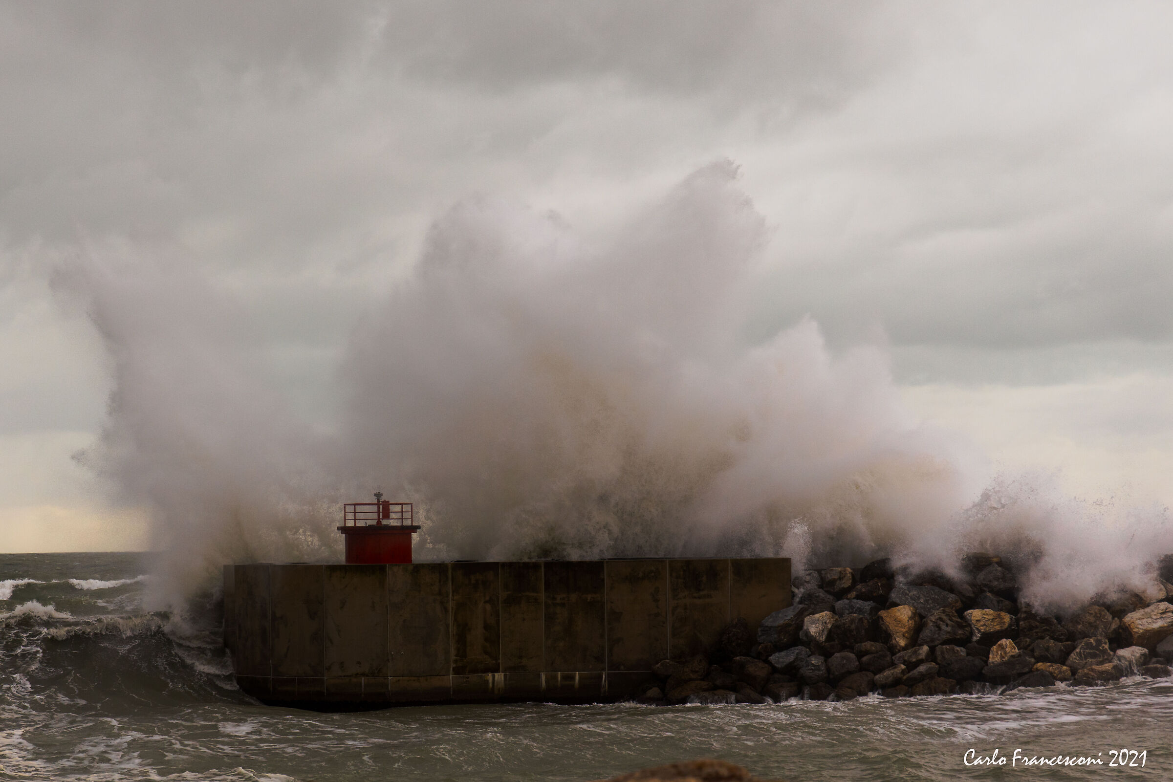 Marina di Pisa - Waves