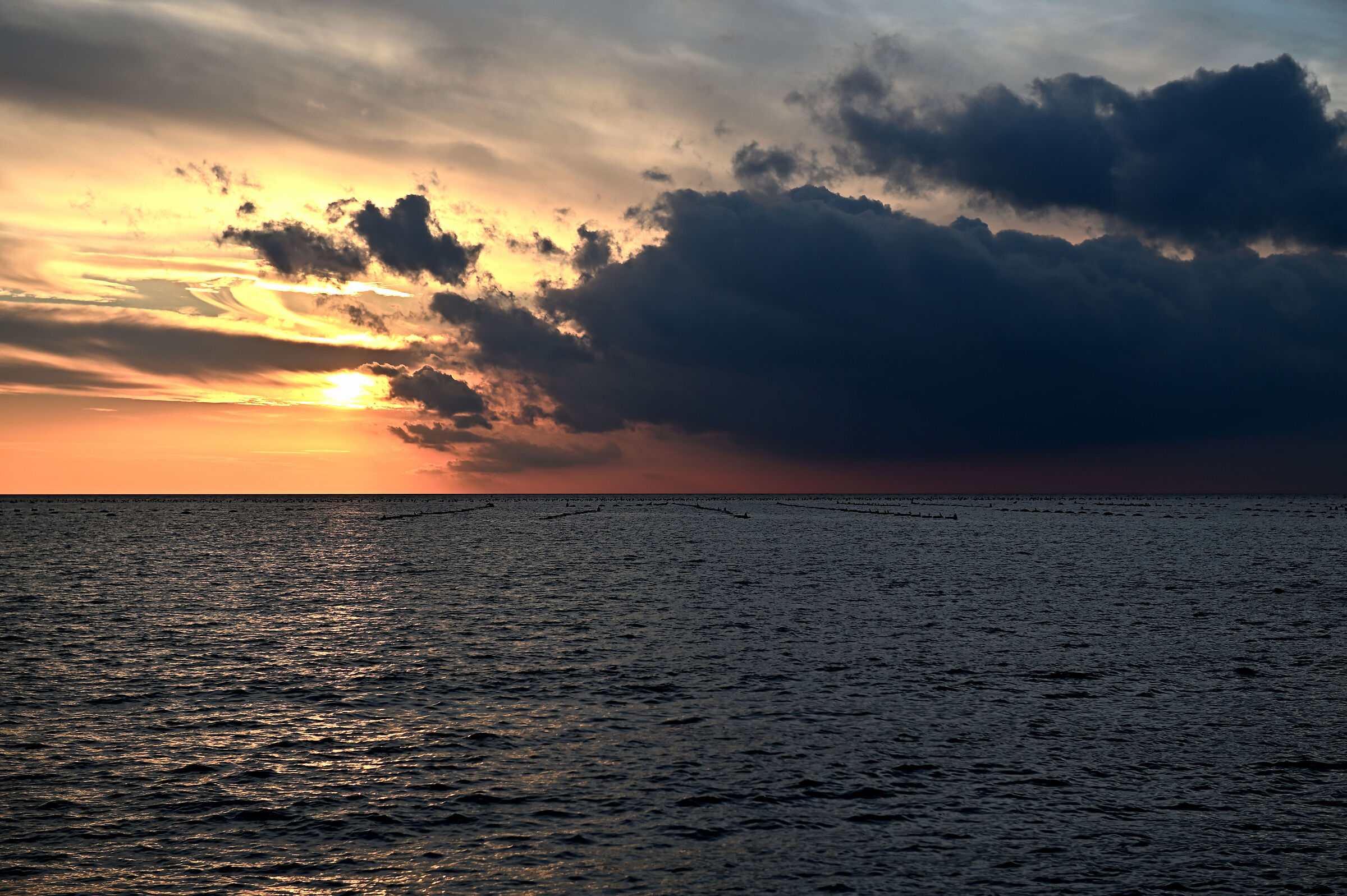 Nuvoloni all'orizzonte