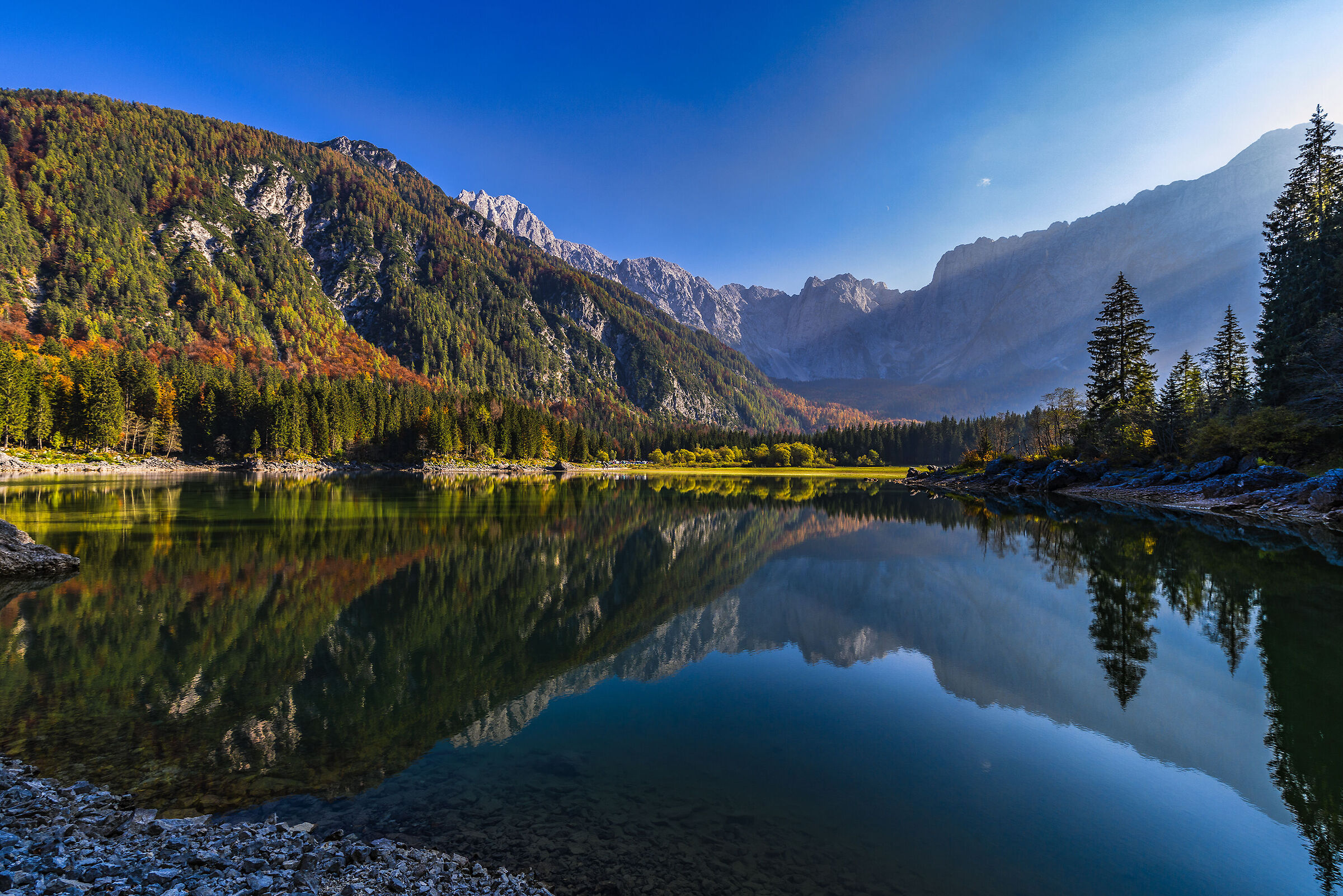 Lago superiore di Fusine