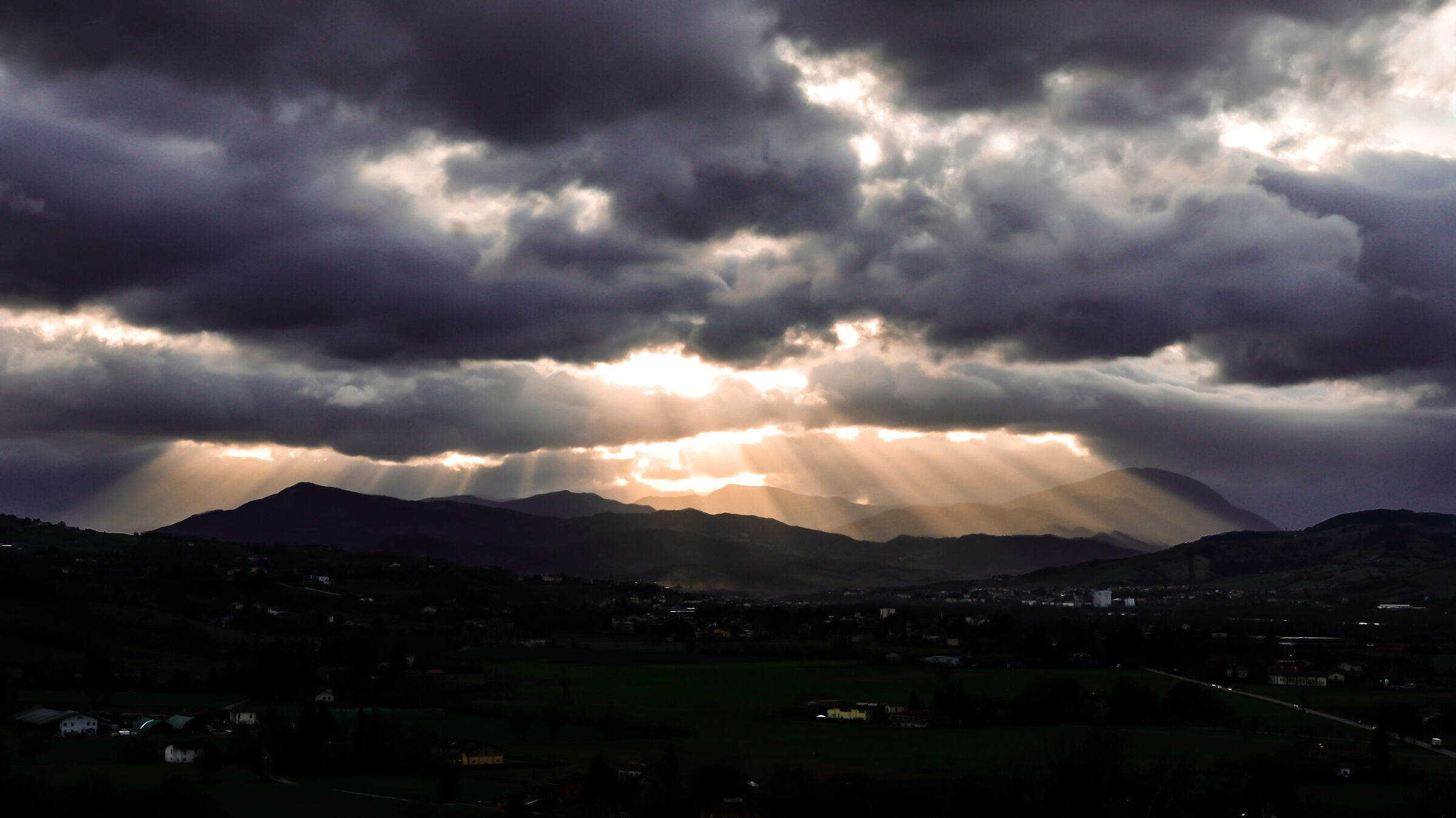 Luce sugli Appennini