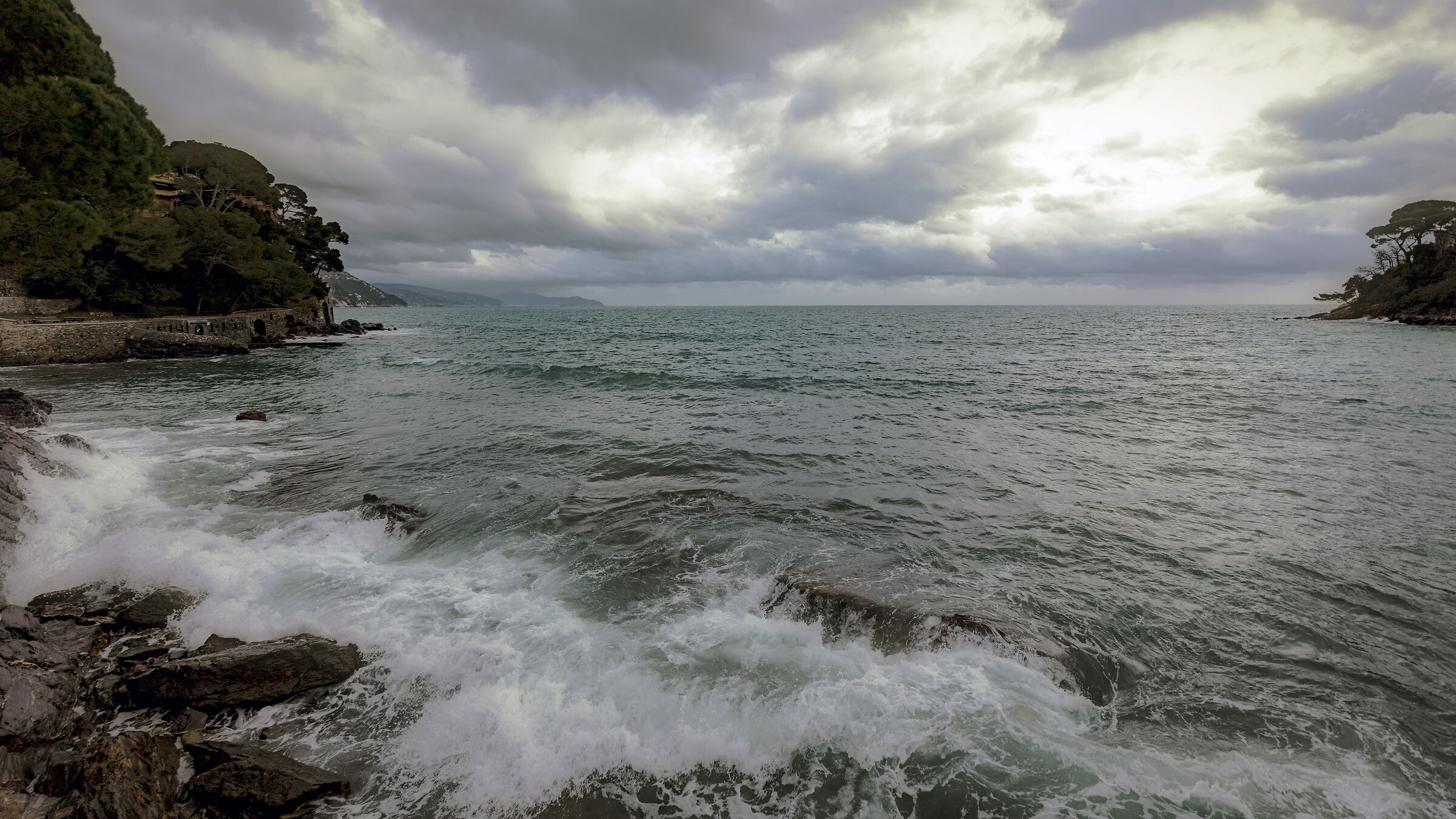 Là in mezzo al mar non ci stan camin che fumano