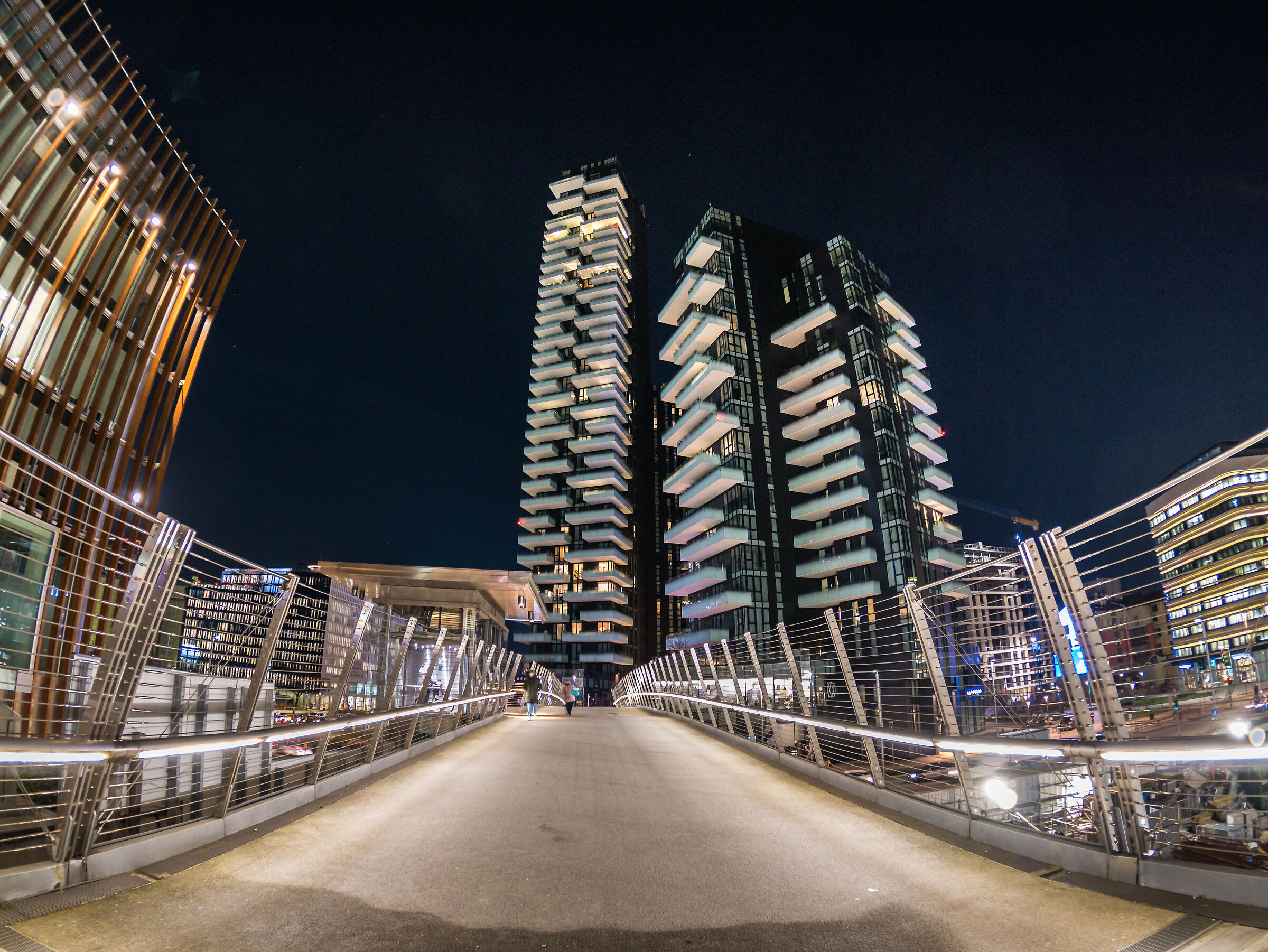 Pedestrian Bridge Via Melchiorre Gioa Milano
