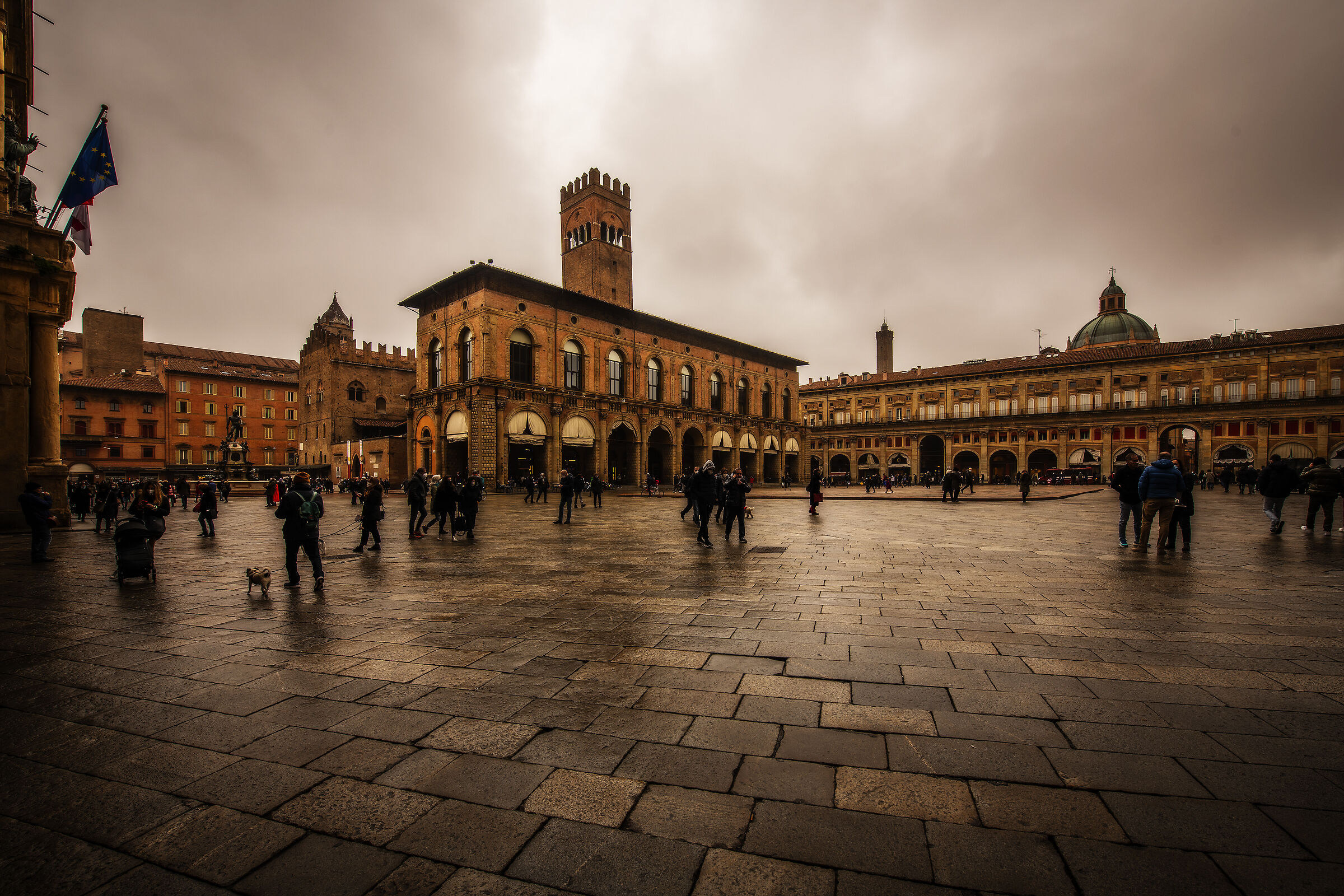 Bologna, Piazza Maggiore
