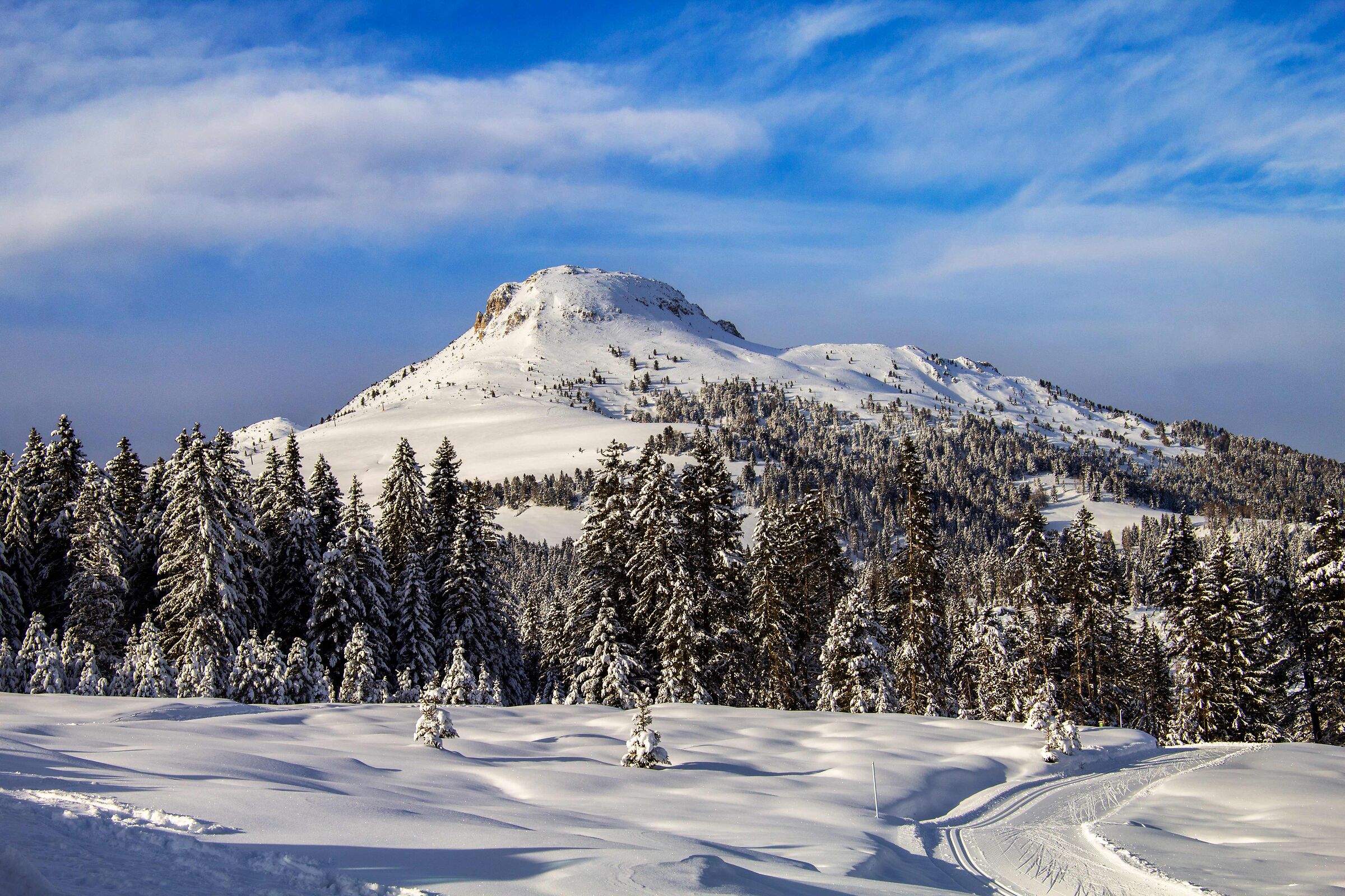 White Horn, Oclini Pass