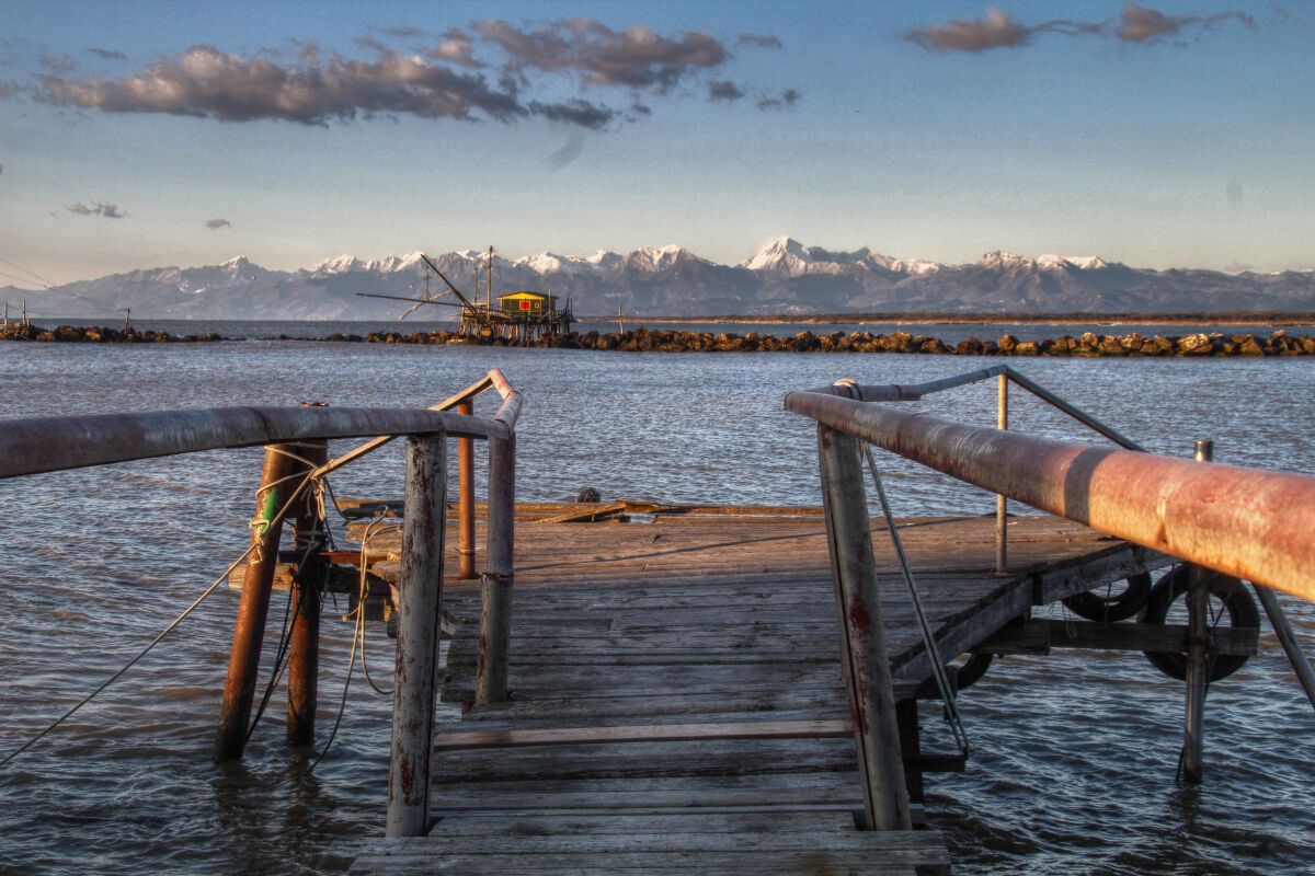 Sea and Mountains, Apuans from the sea