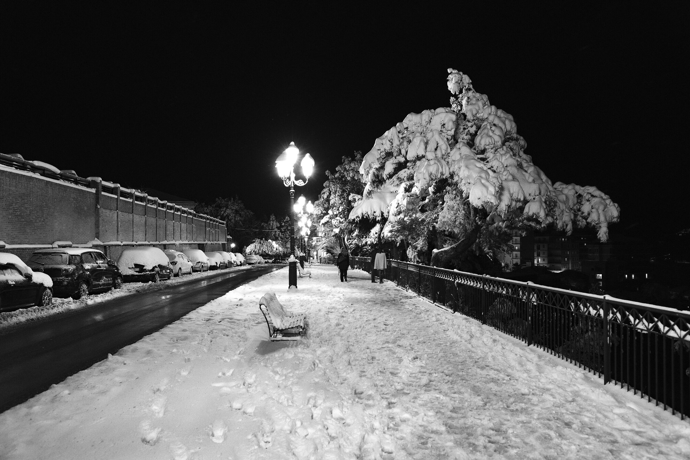 Notturno teatino con neve