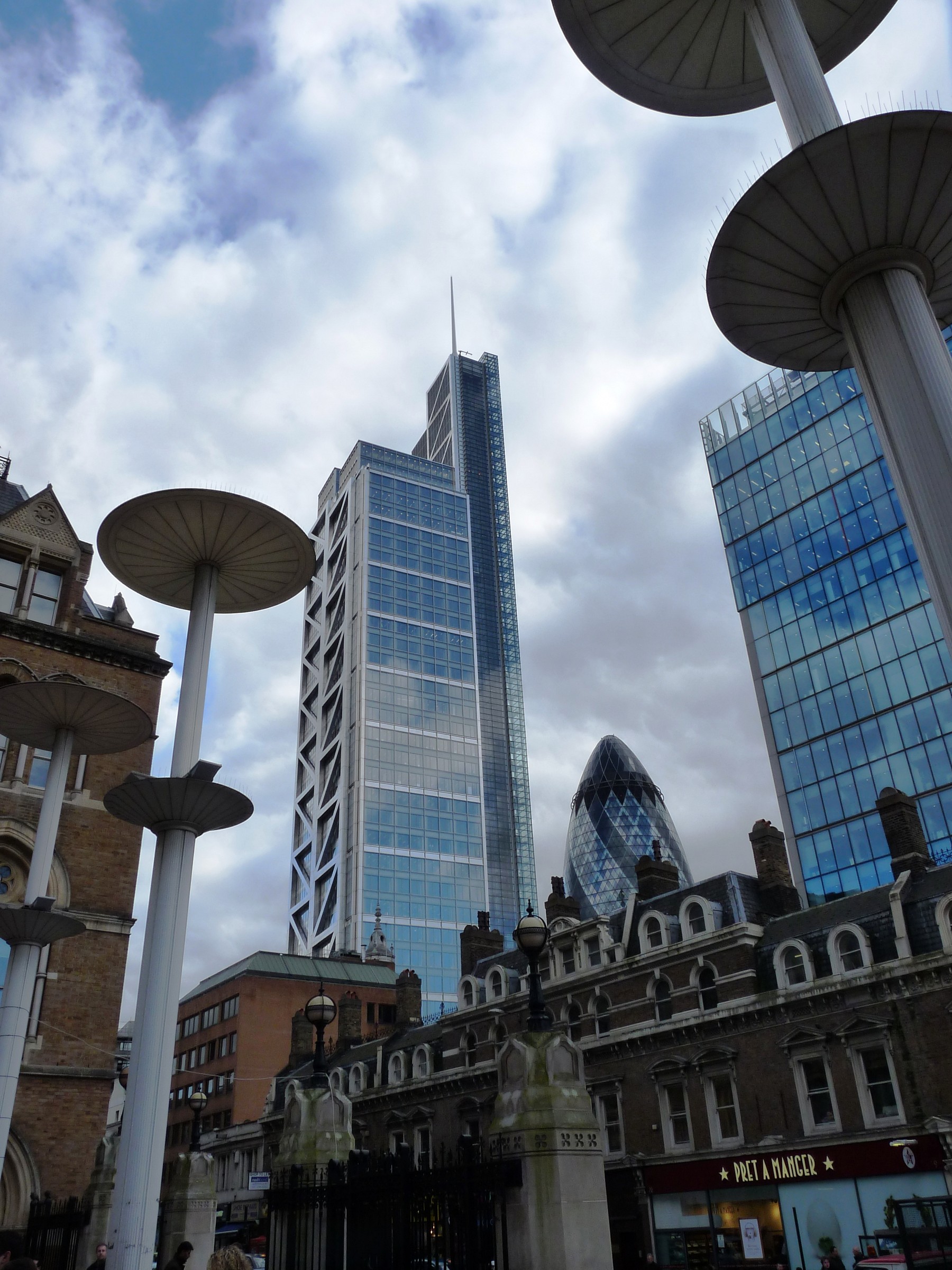 20 Liverpool Station