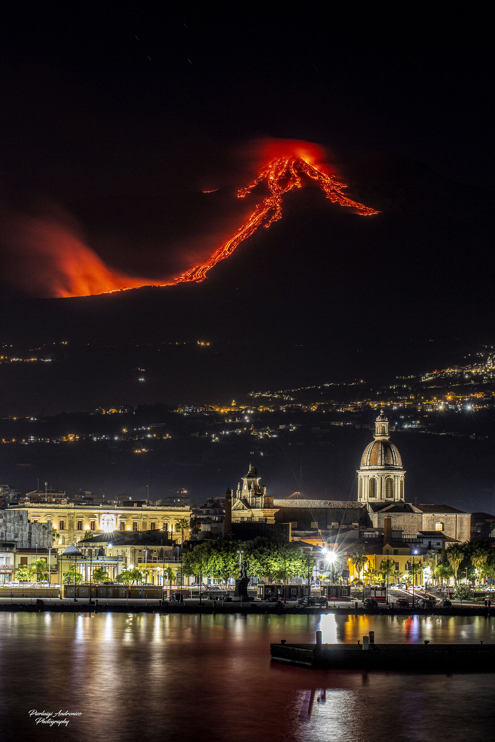 Vulcano Etna in Eruzione