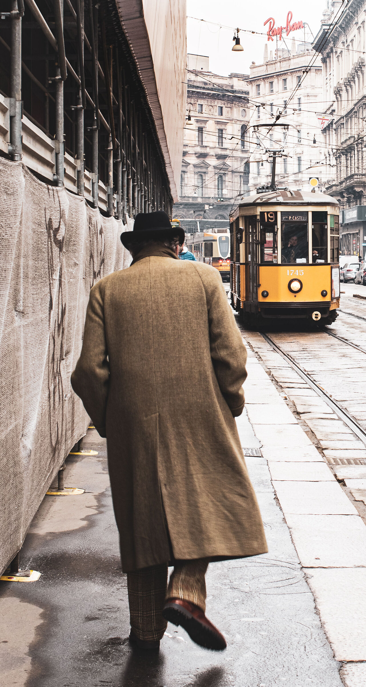 il signore e il tram