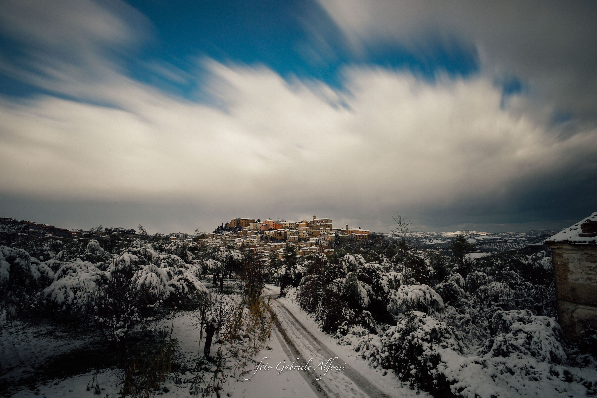 Centro storico innevato