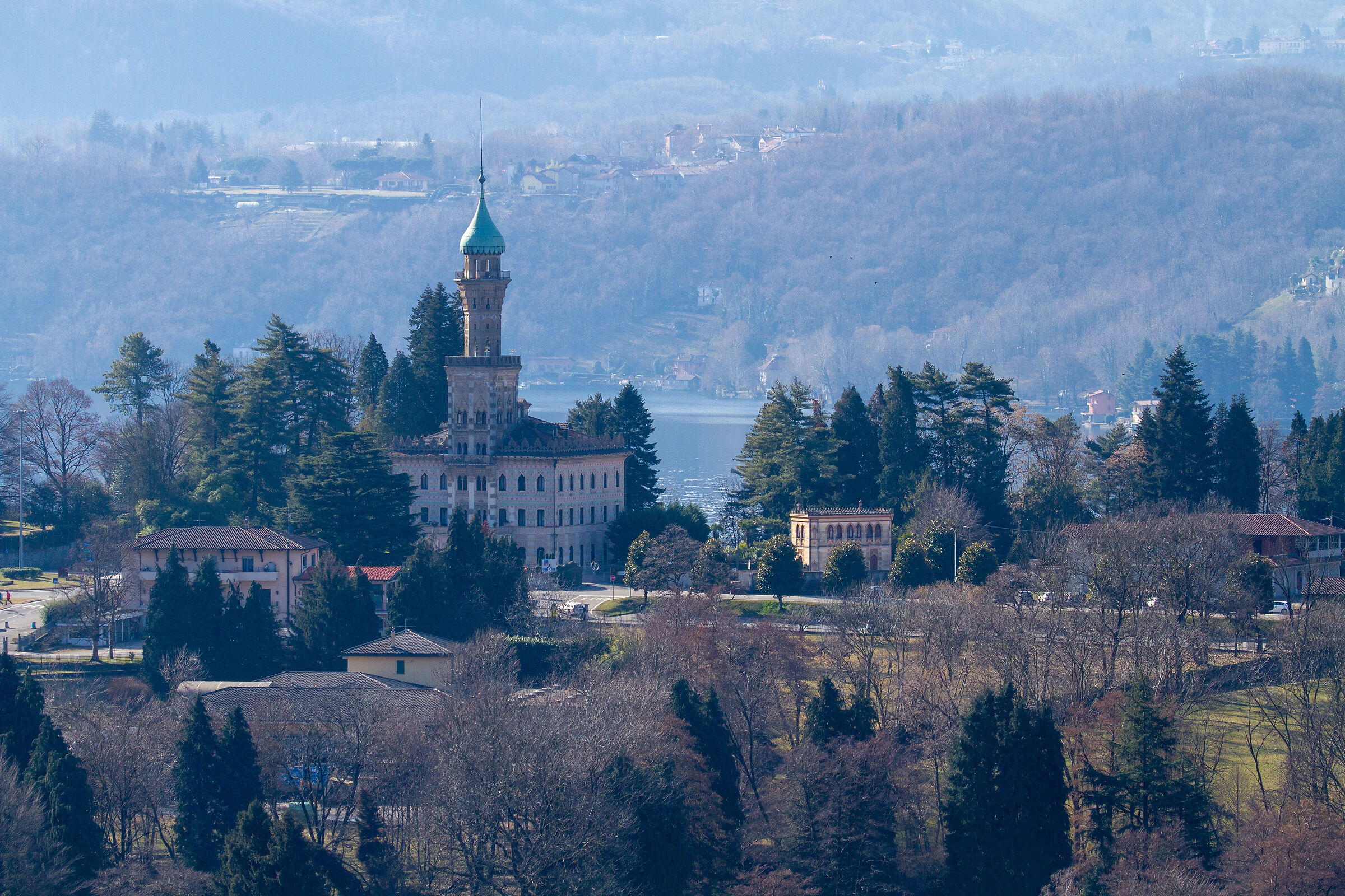 Il minareto di Orta