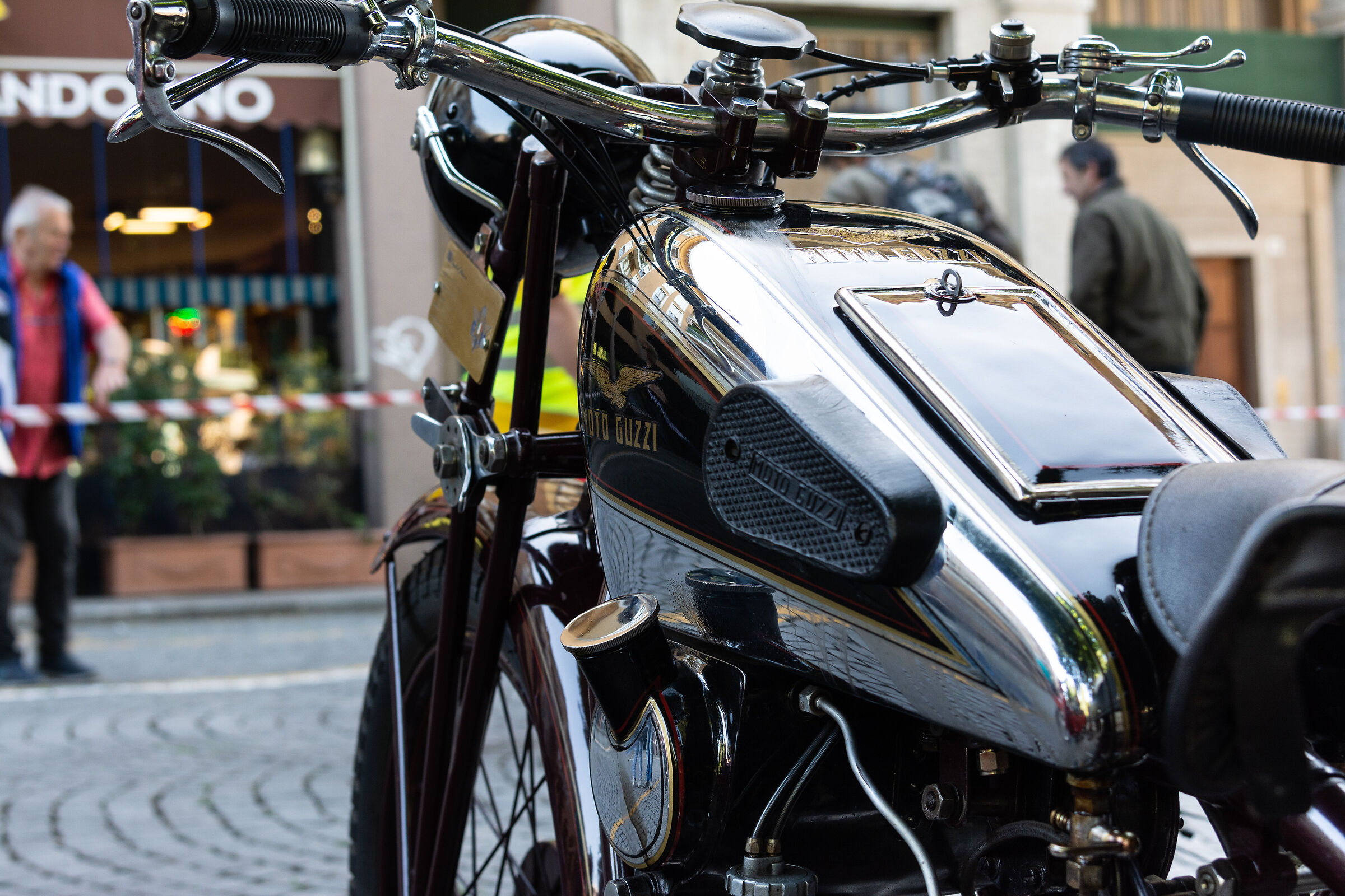 Moto Guzzi-3