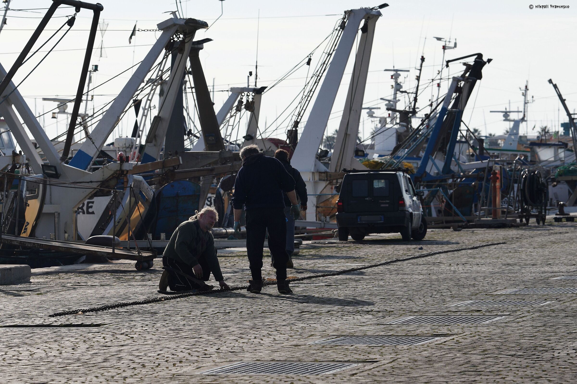 Manutenzione catene da attracco
