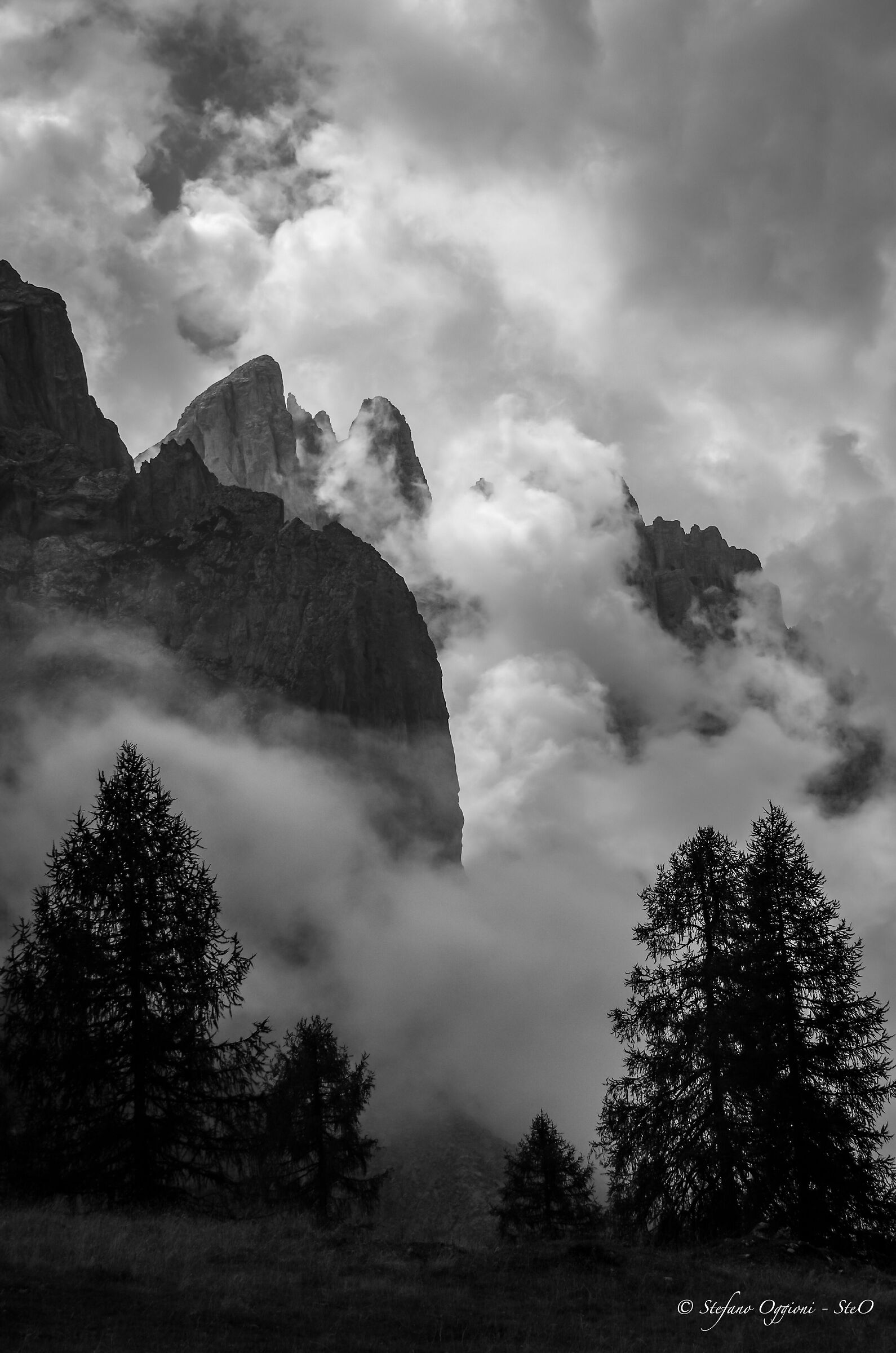 Temporale tra le rocce del Latemar
