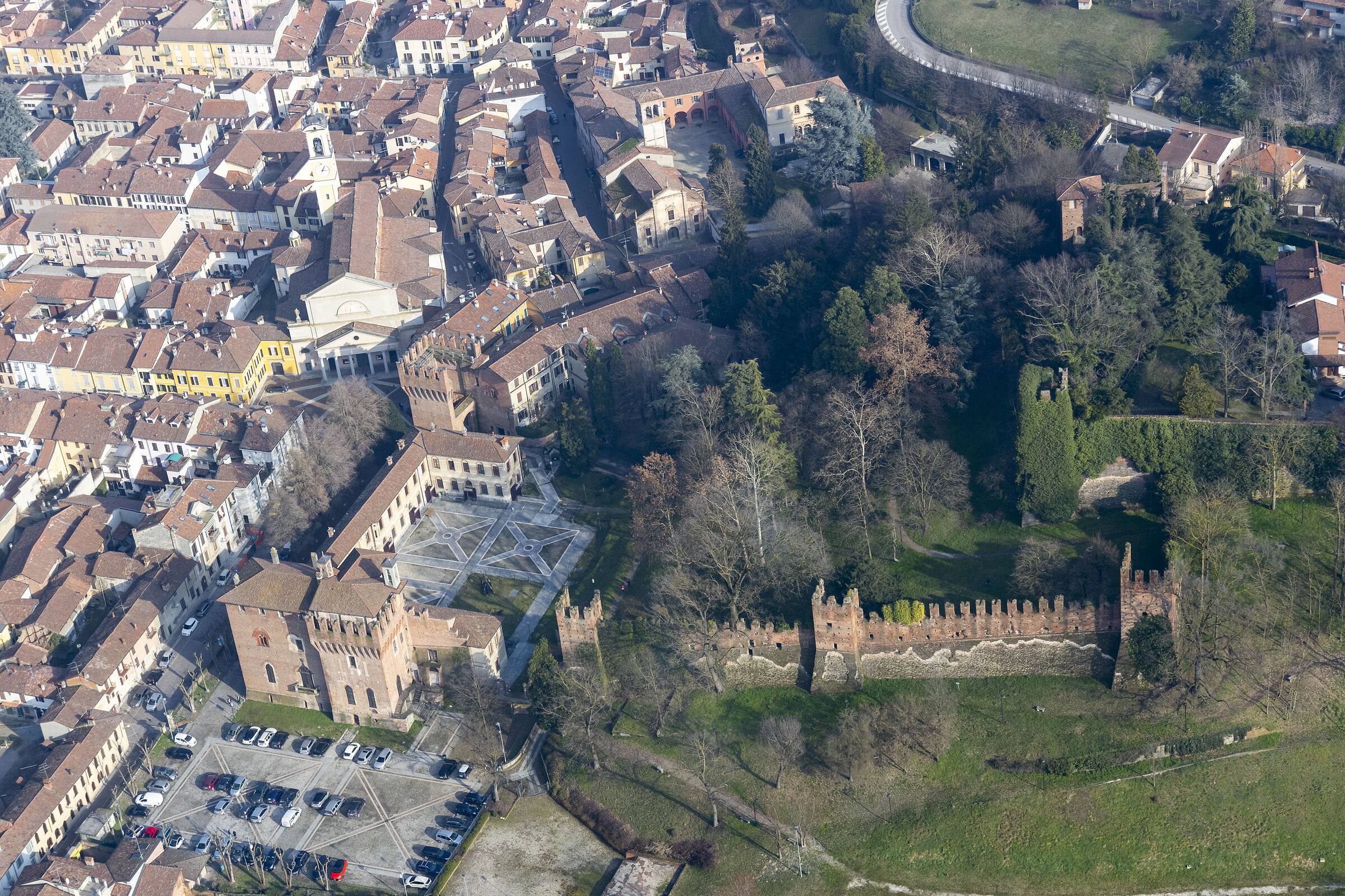 VOLando sul Castello di San Colombano