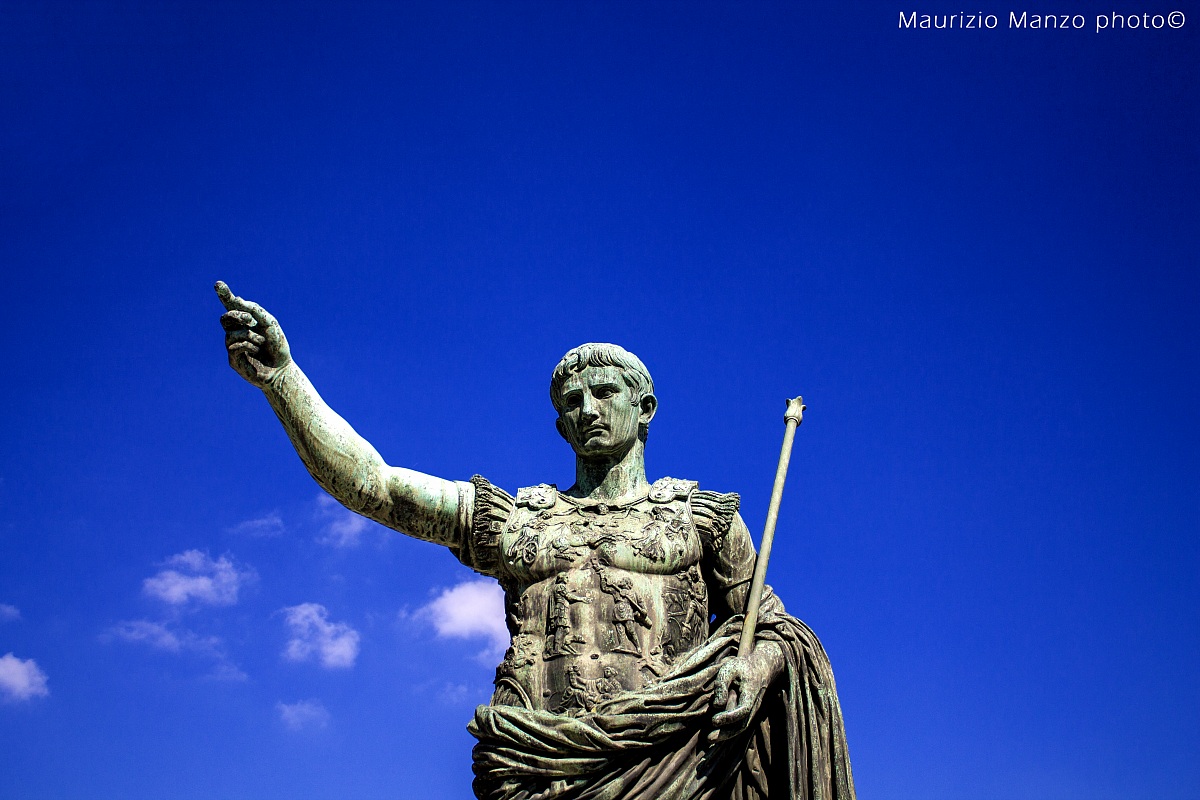 Statua di Augusto, via dei fori imperiali