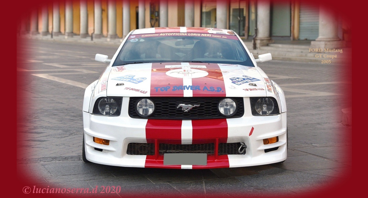 Ford Mustang GT Coupé V Serie - 2005