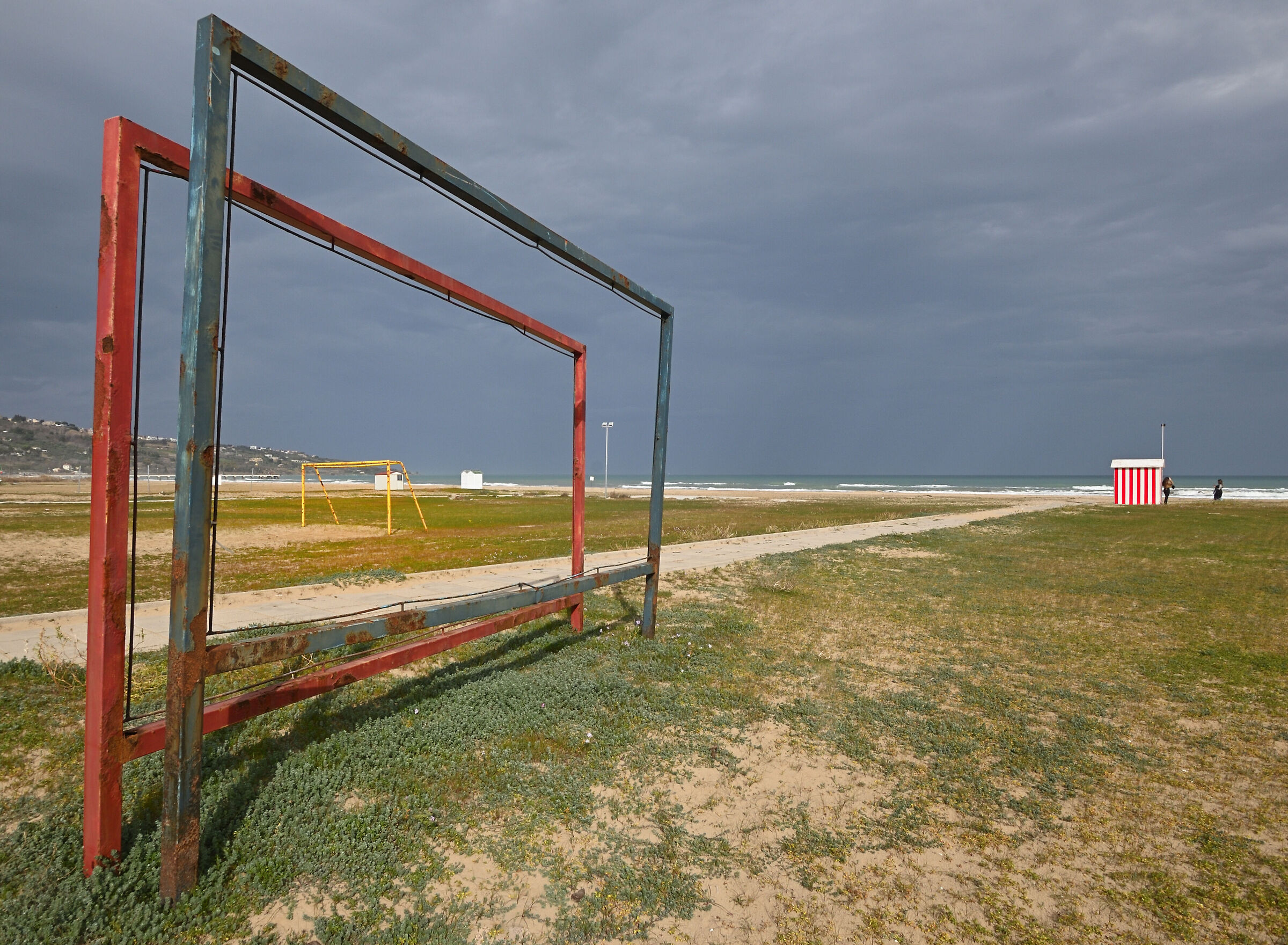 First the photo then the frame