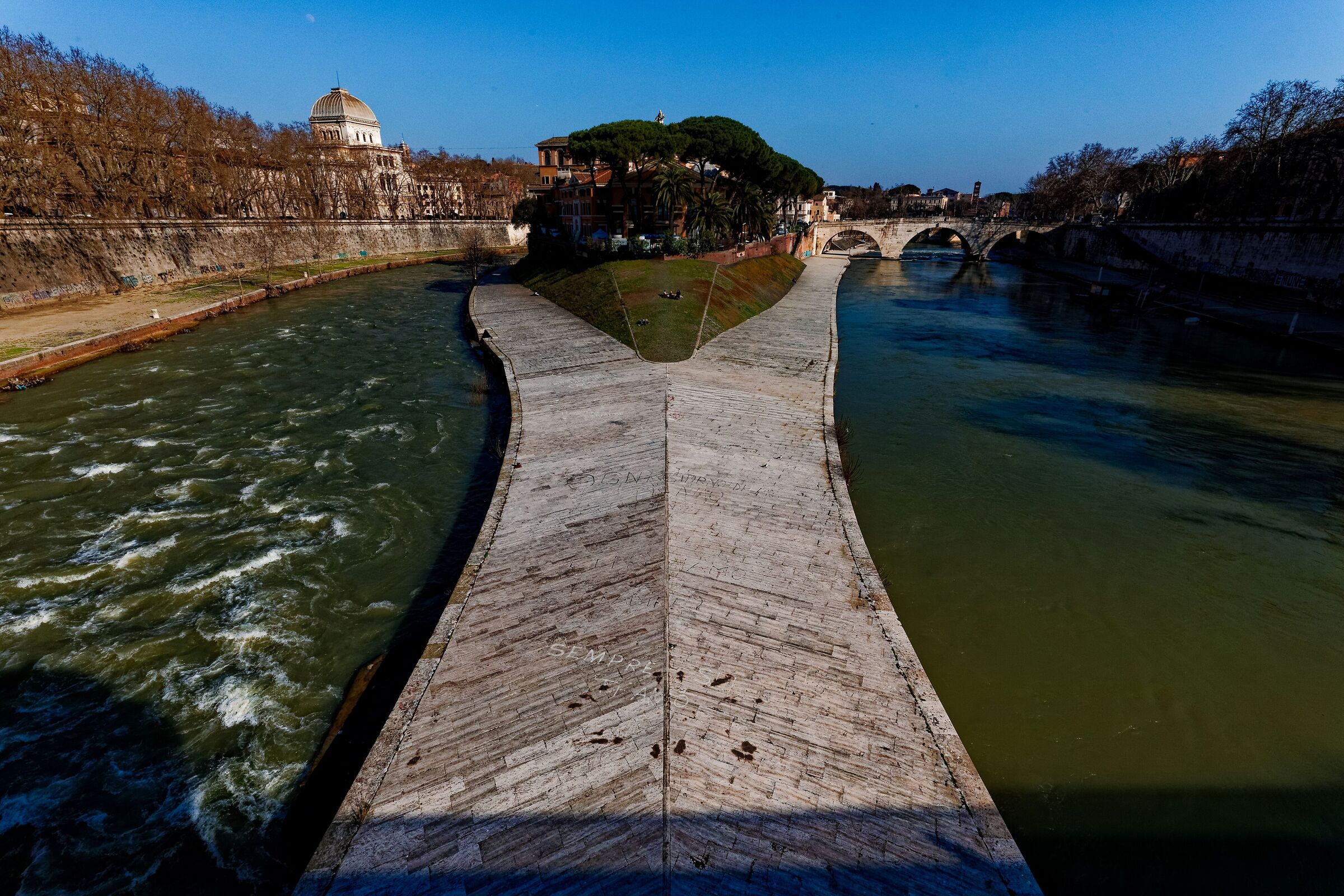 Tiber Island