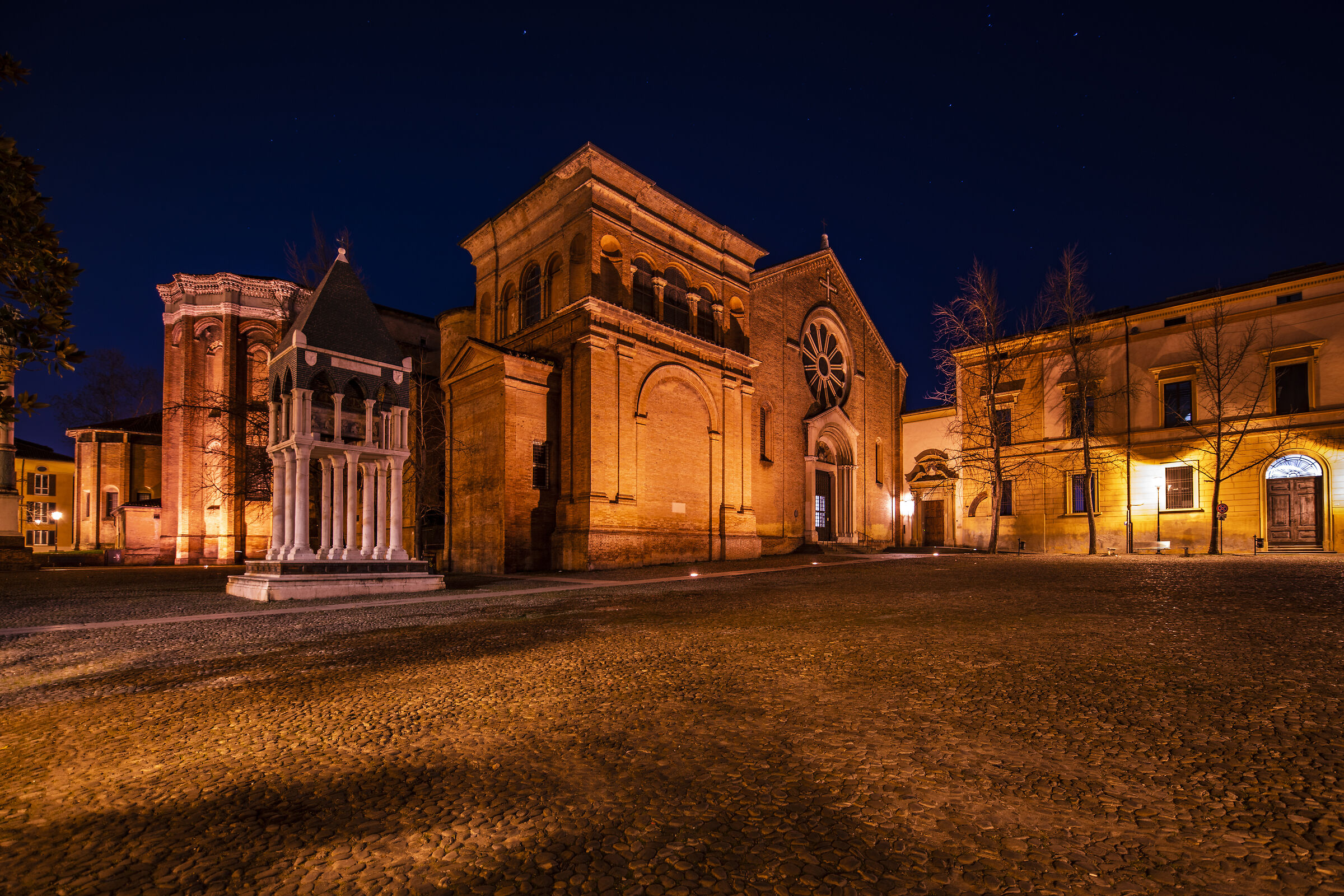 Piazza S. Domenico. Bologna
