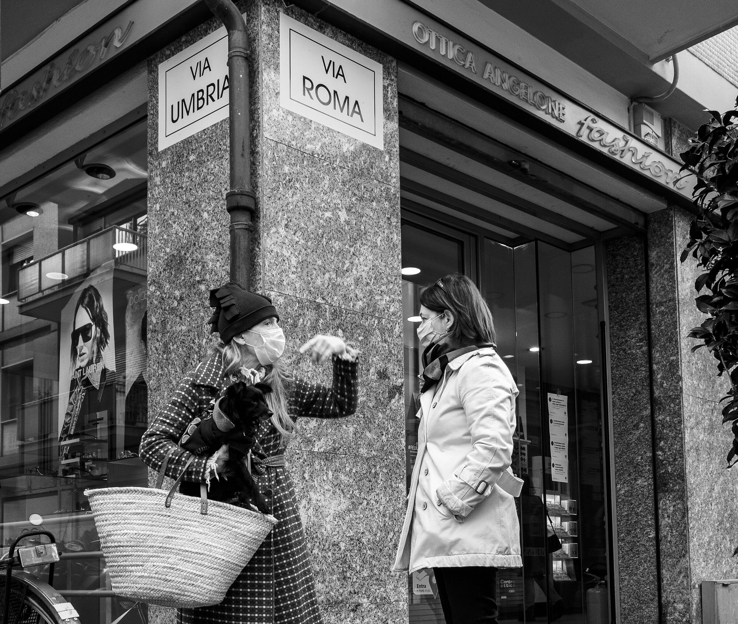 Tra le vie della città