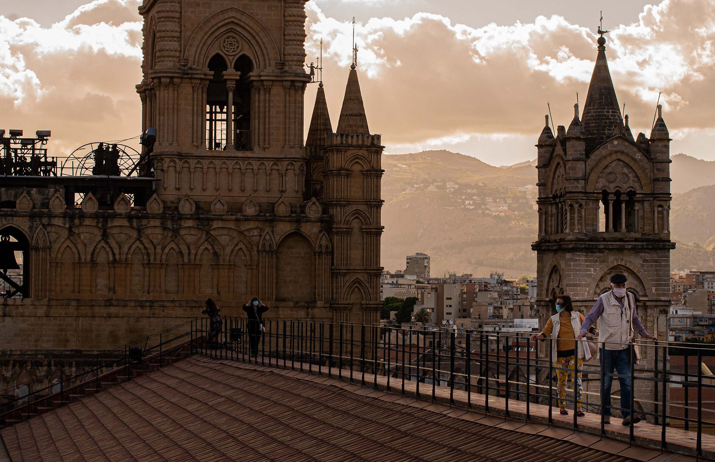 Walk on the roofs of the cathedral