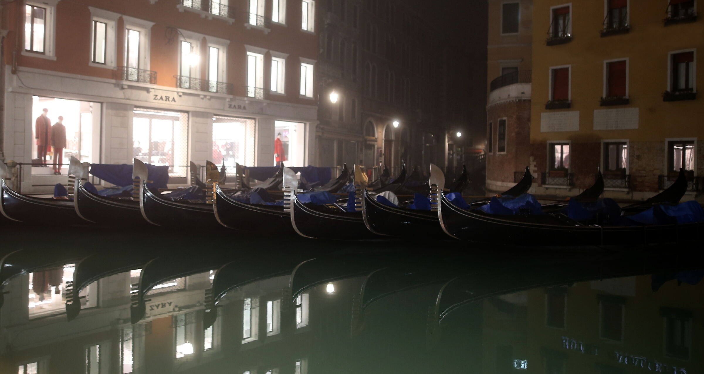 Tutti ammirano Venezia!