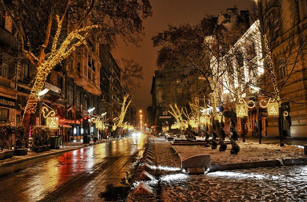glittering night in Budapest