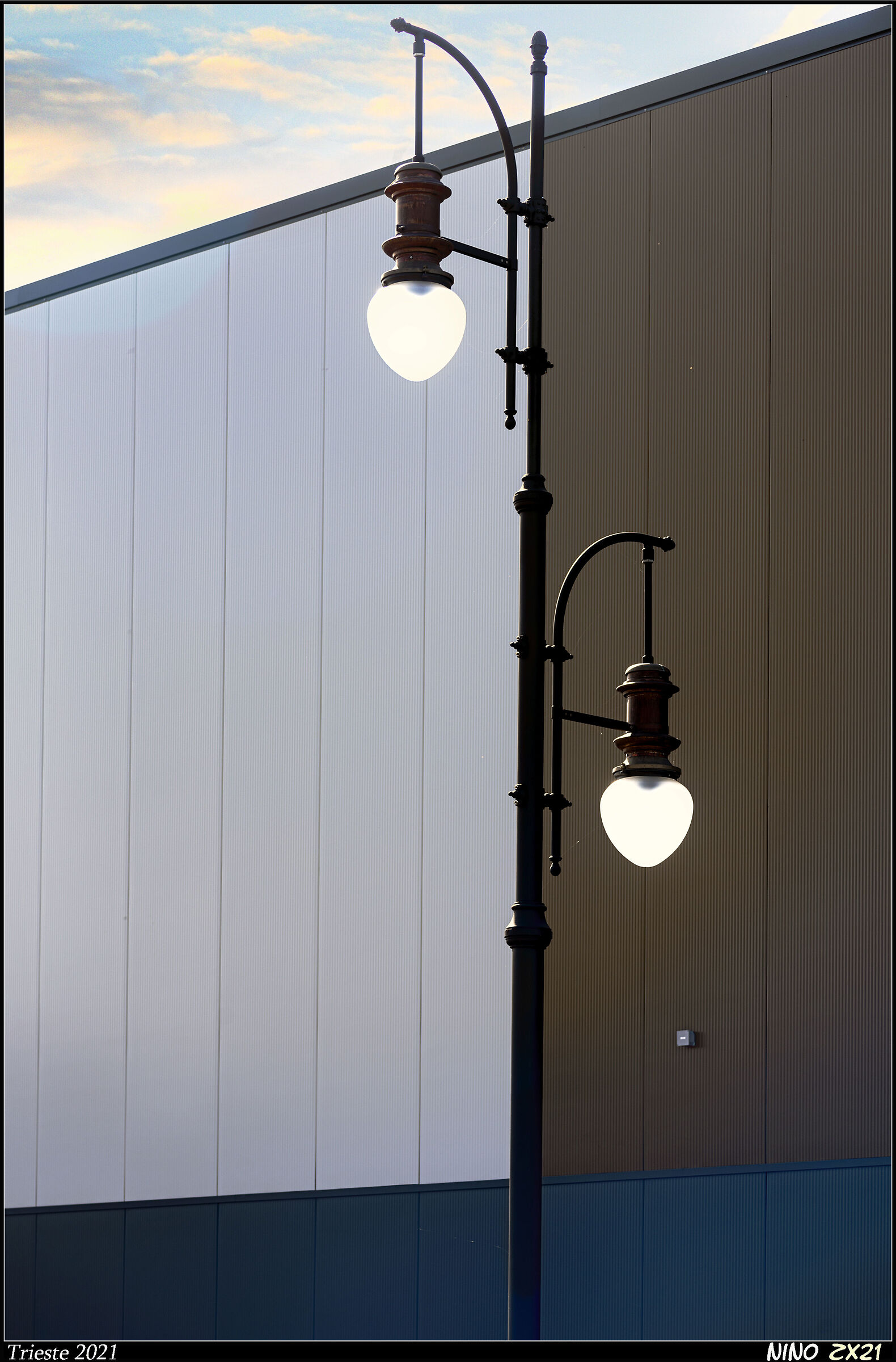 Old Port: The new streetlights