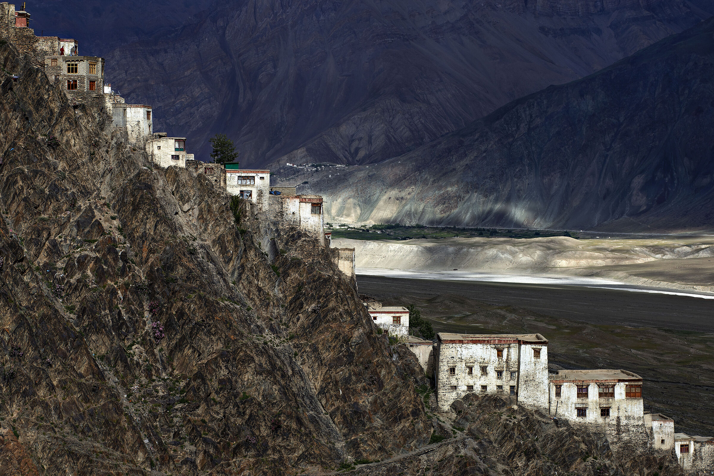 Life of Tibetan monks